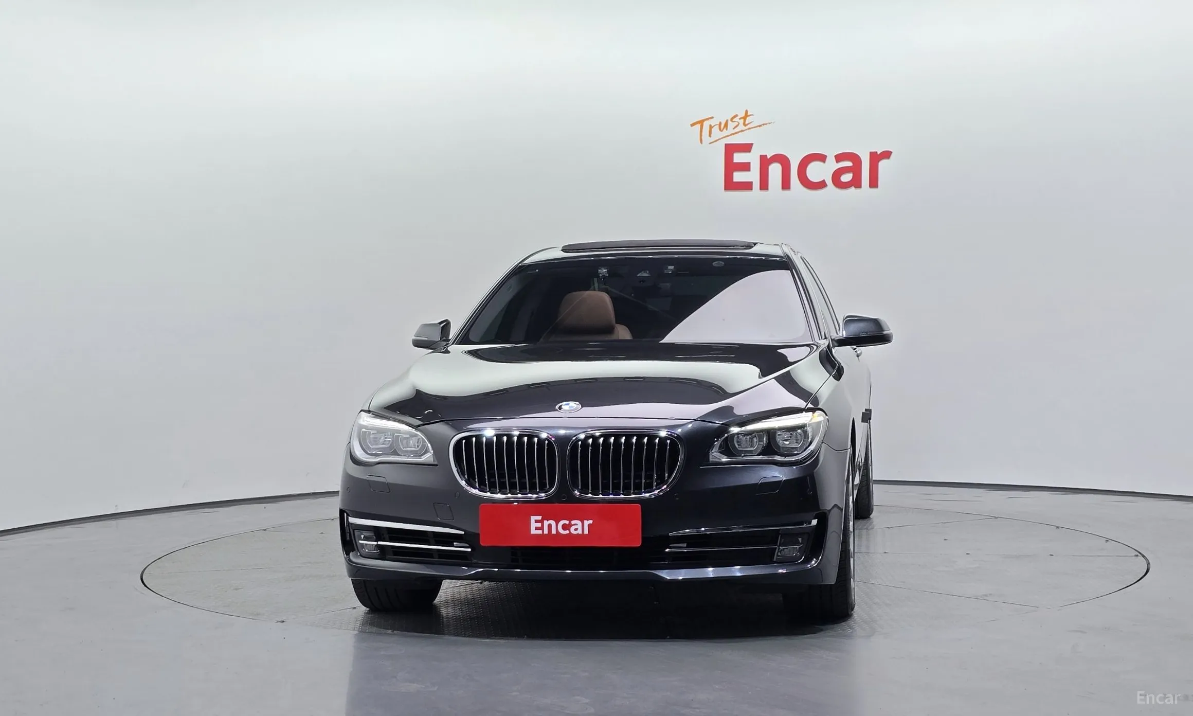 BMW 7 Series (F01) превью 3