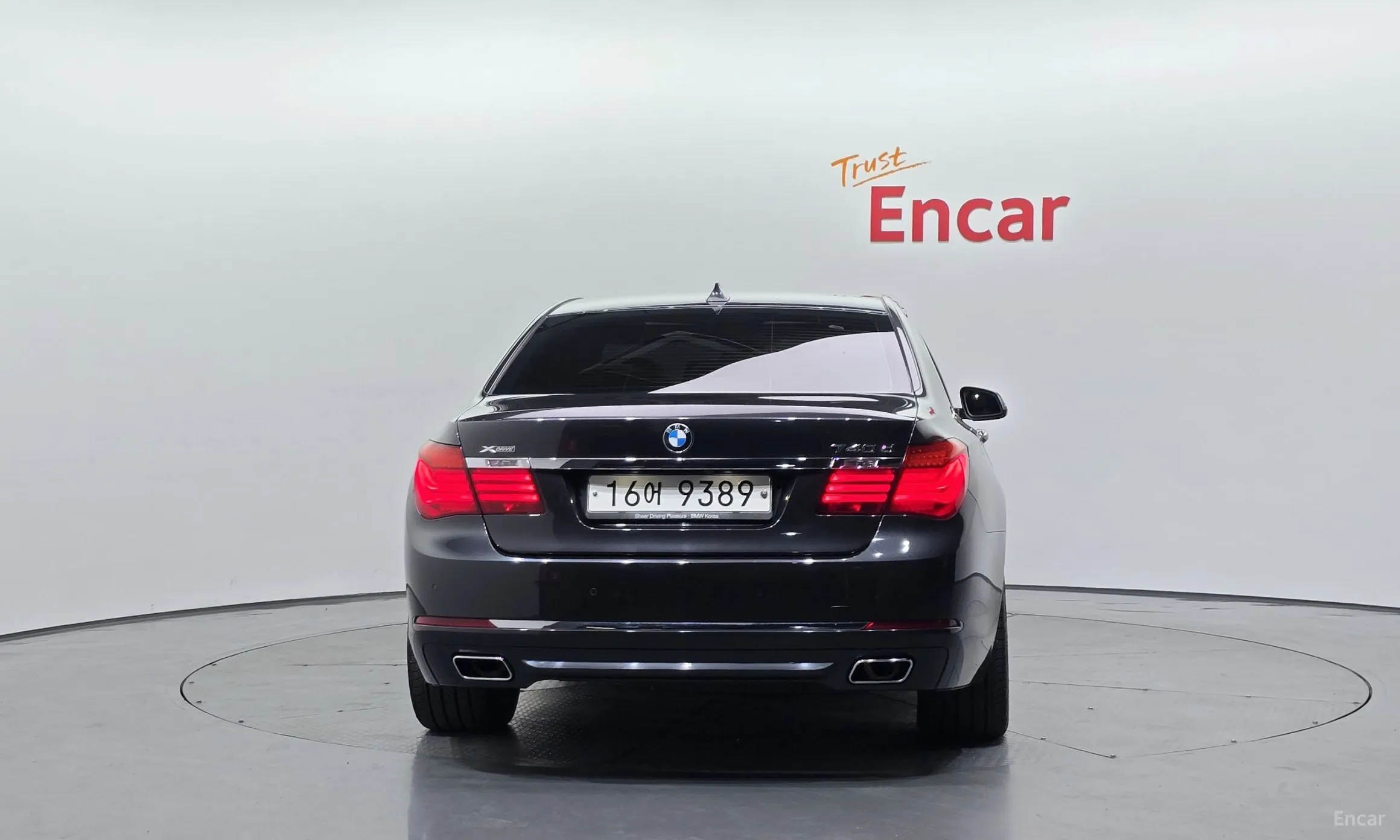 BMW 7 Series (F01) превью 4