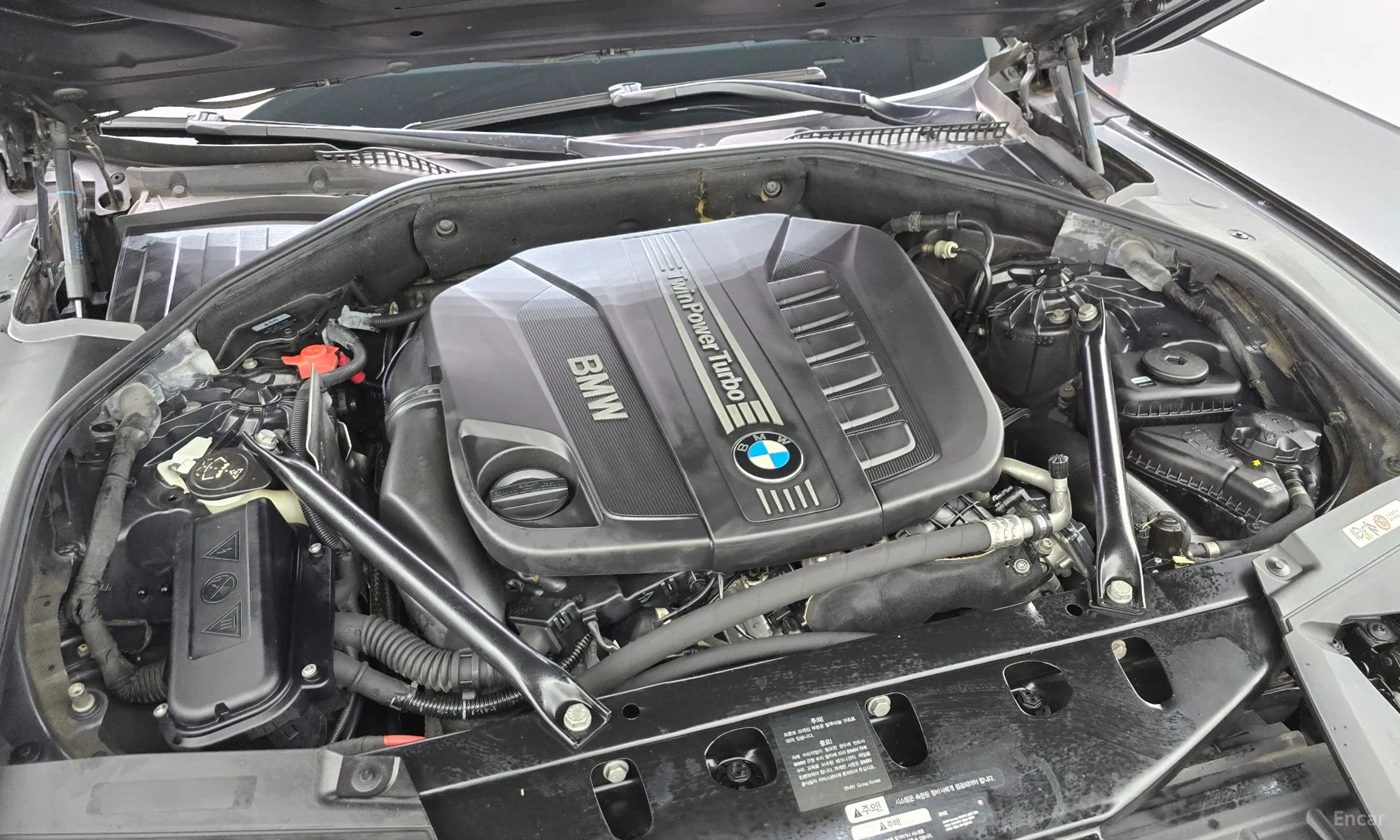 BMW 7 Series (F01) превью 6