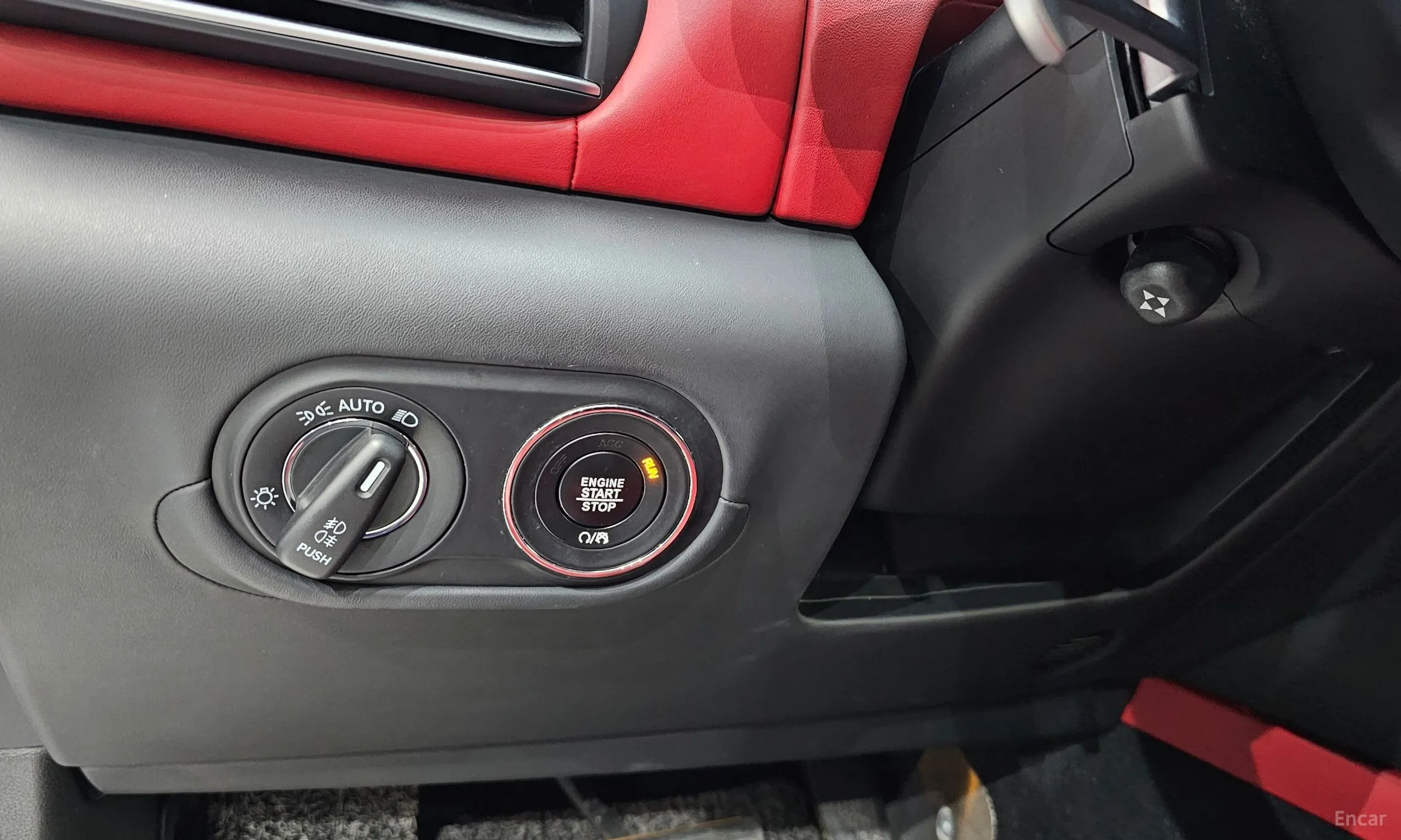 Maserati Levante превью 16