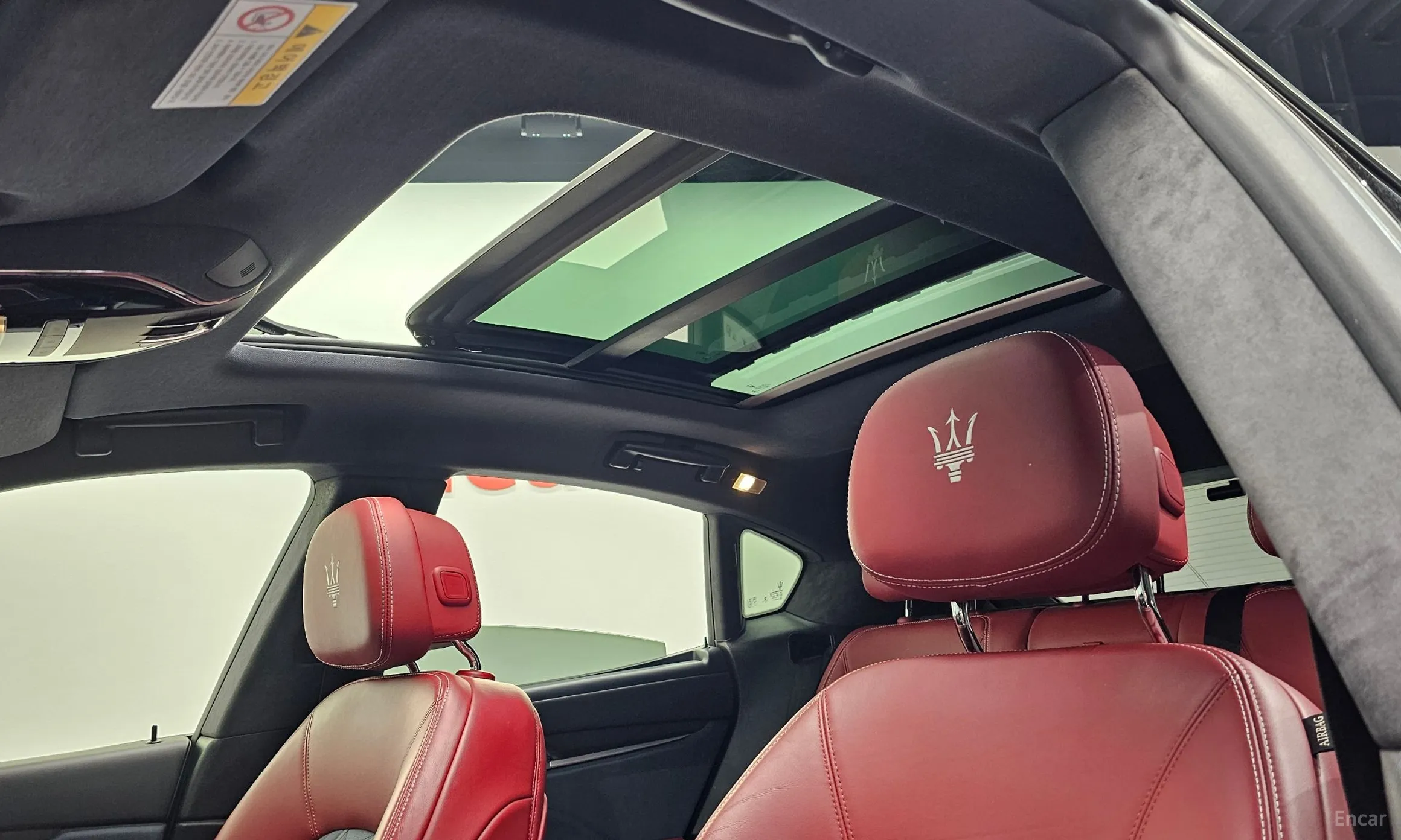 Maserati Levante превью 19