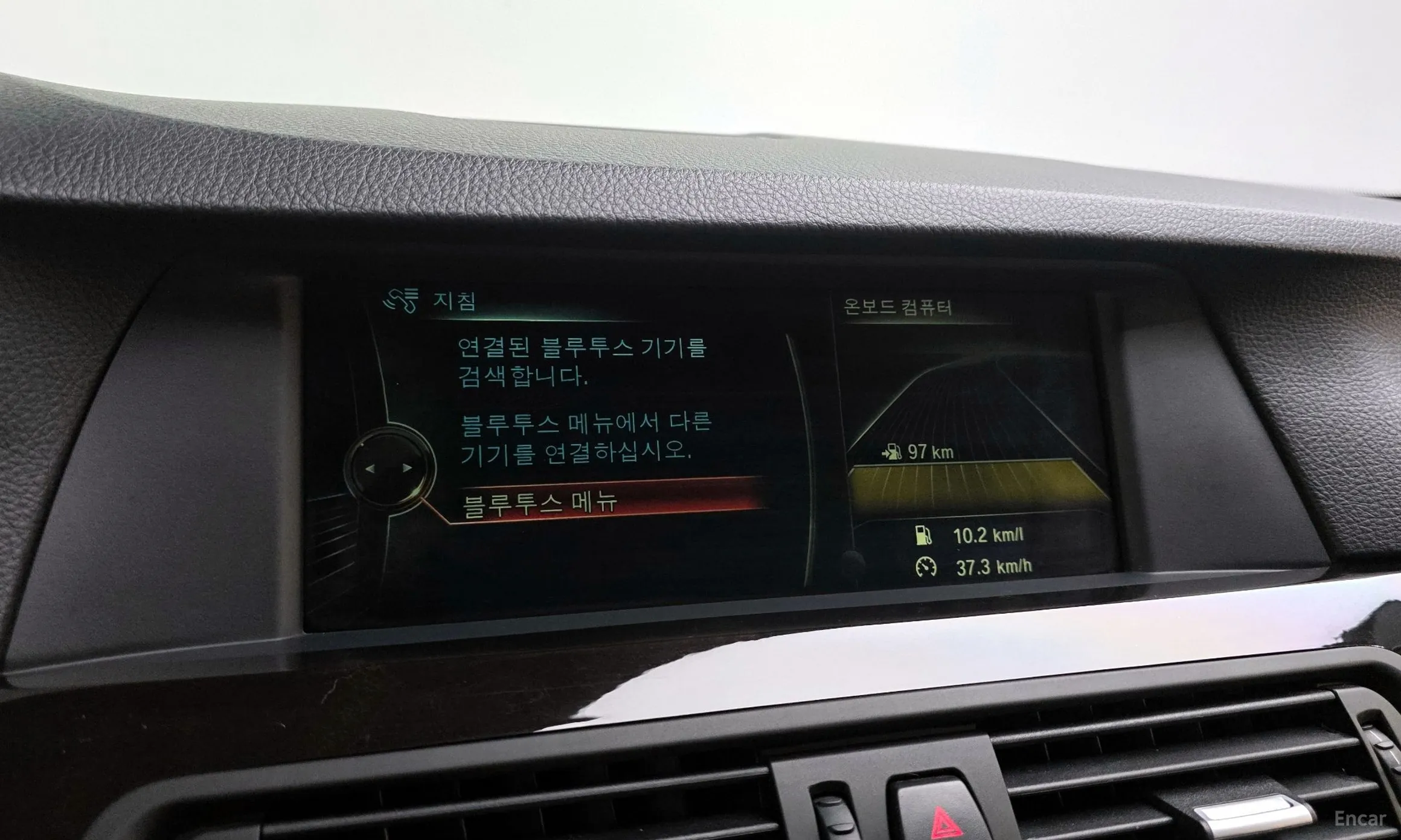 BMW 5 Series (F10) превью 16