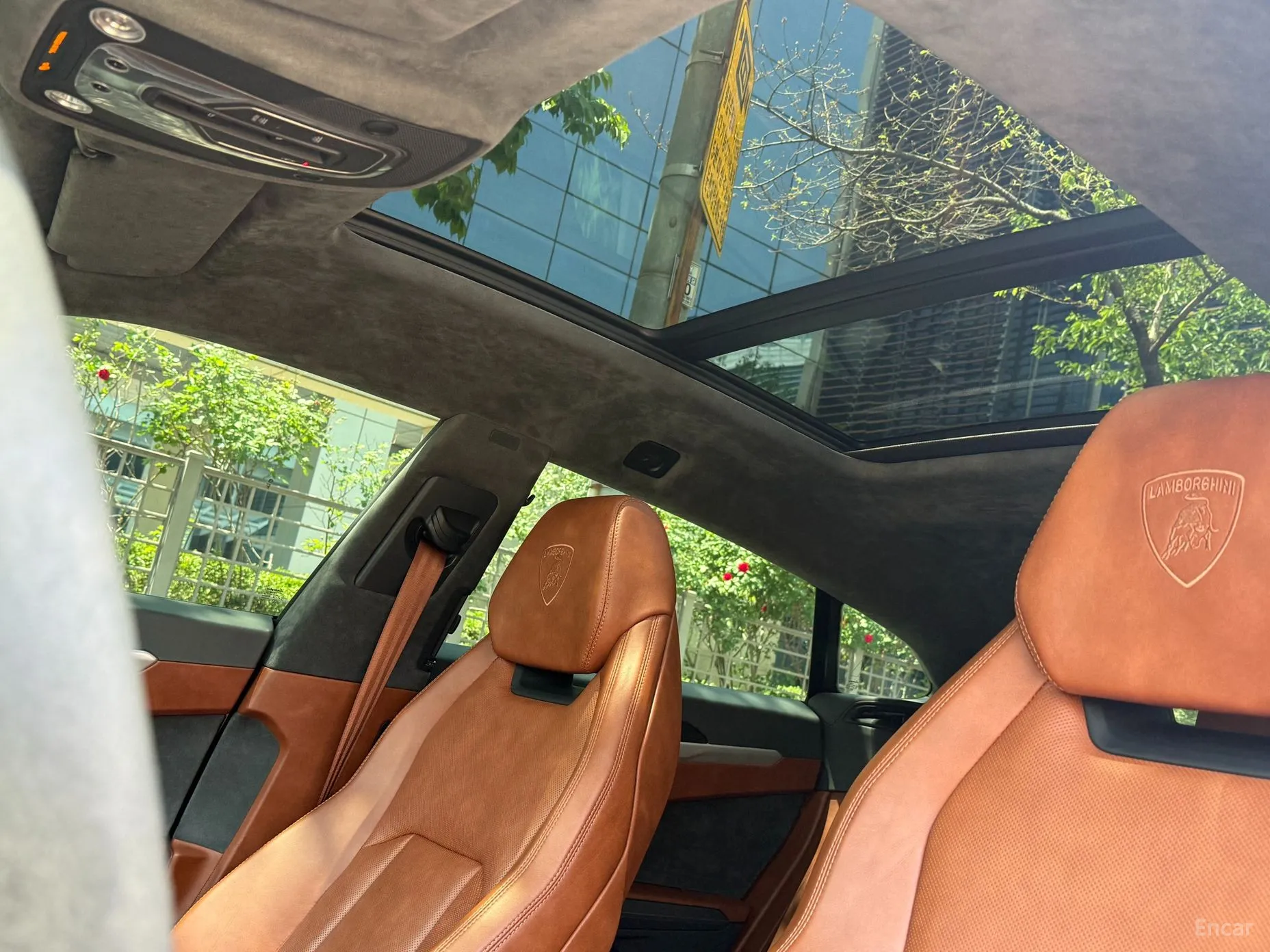 Lamborghini Urus превью 13