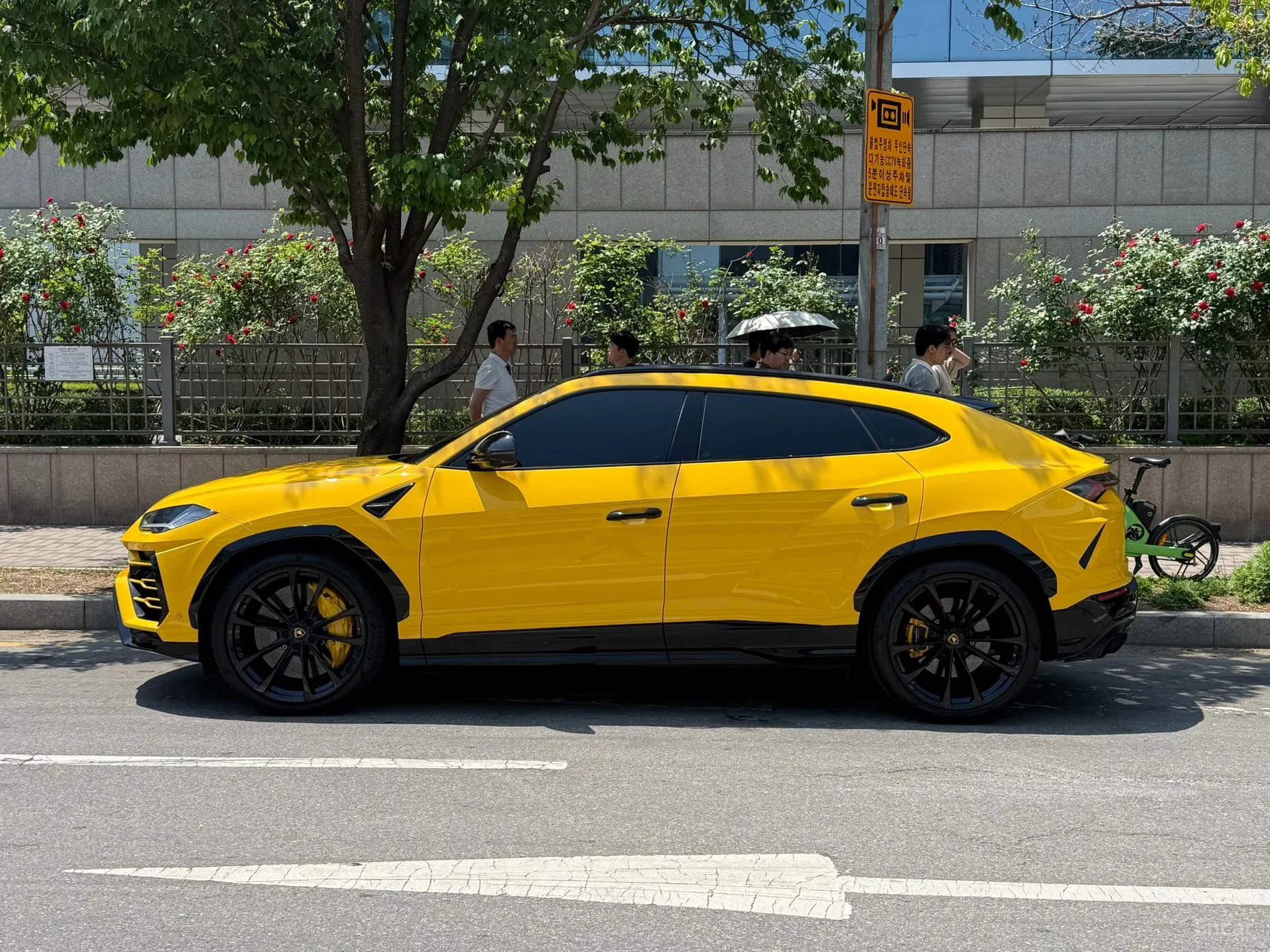 Lamborghini Urus превью 5