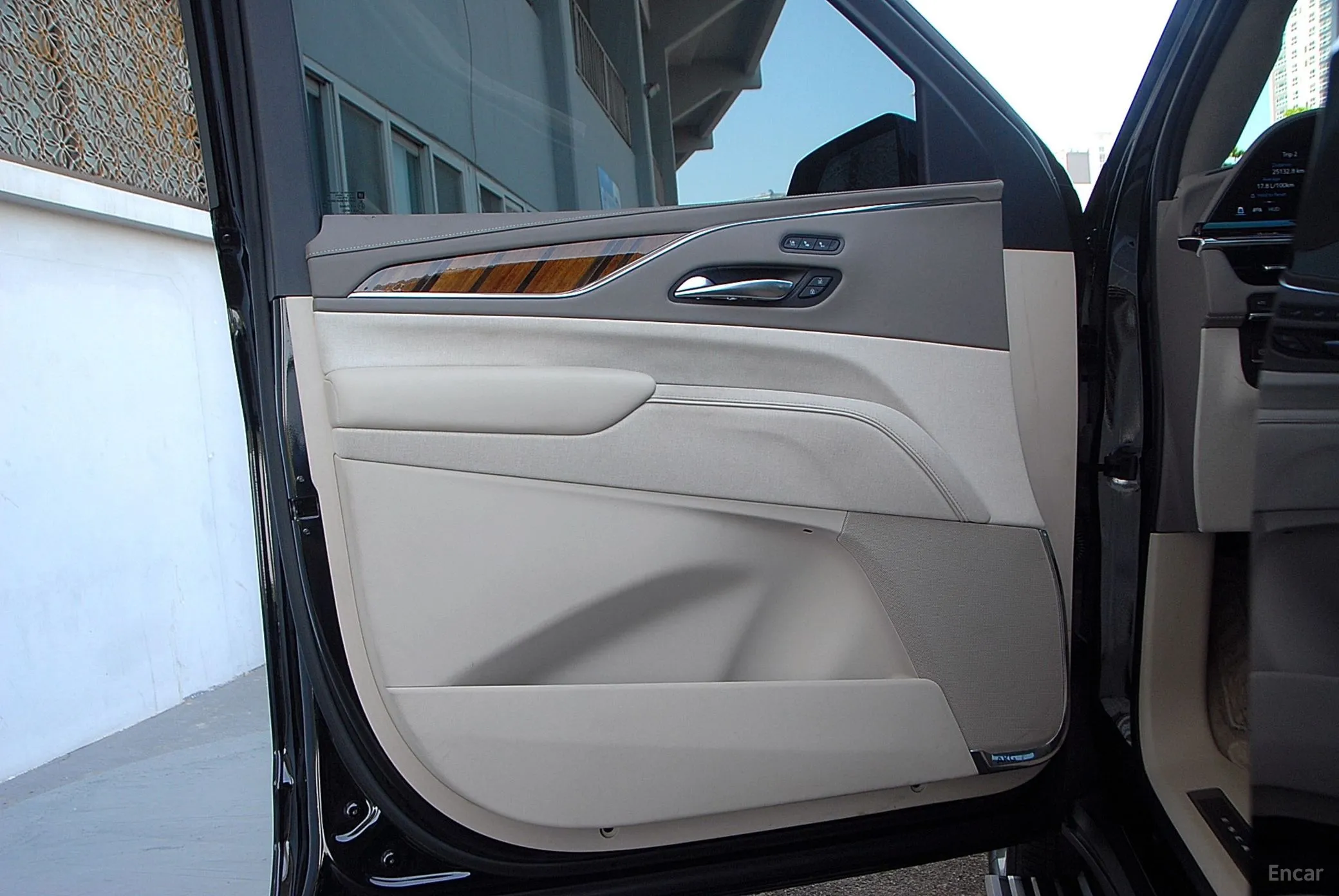 Cadillac Escalade 5th Generation превью 17