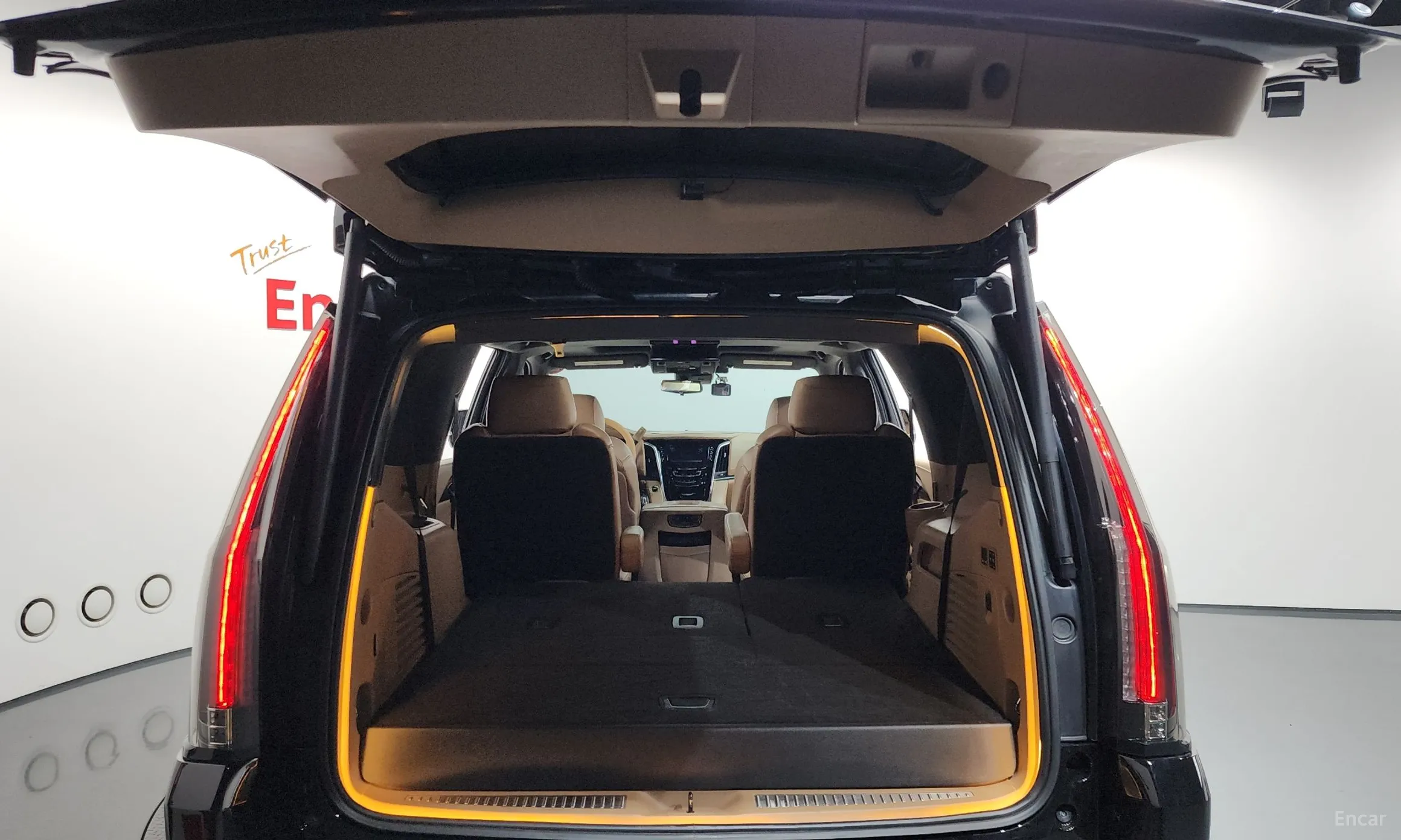 Cadillac Escalade превью 19