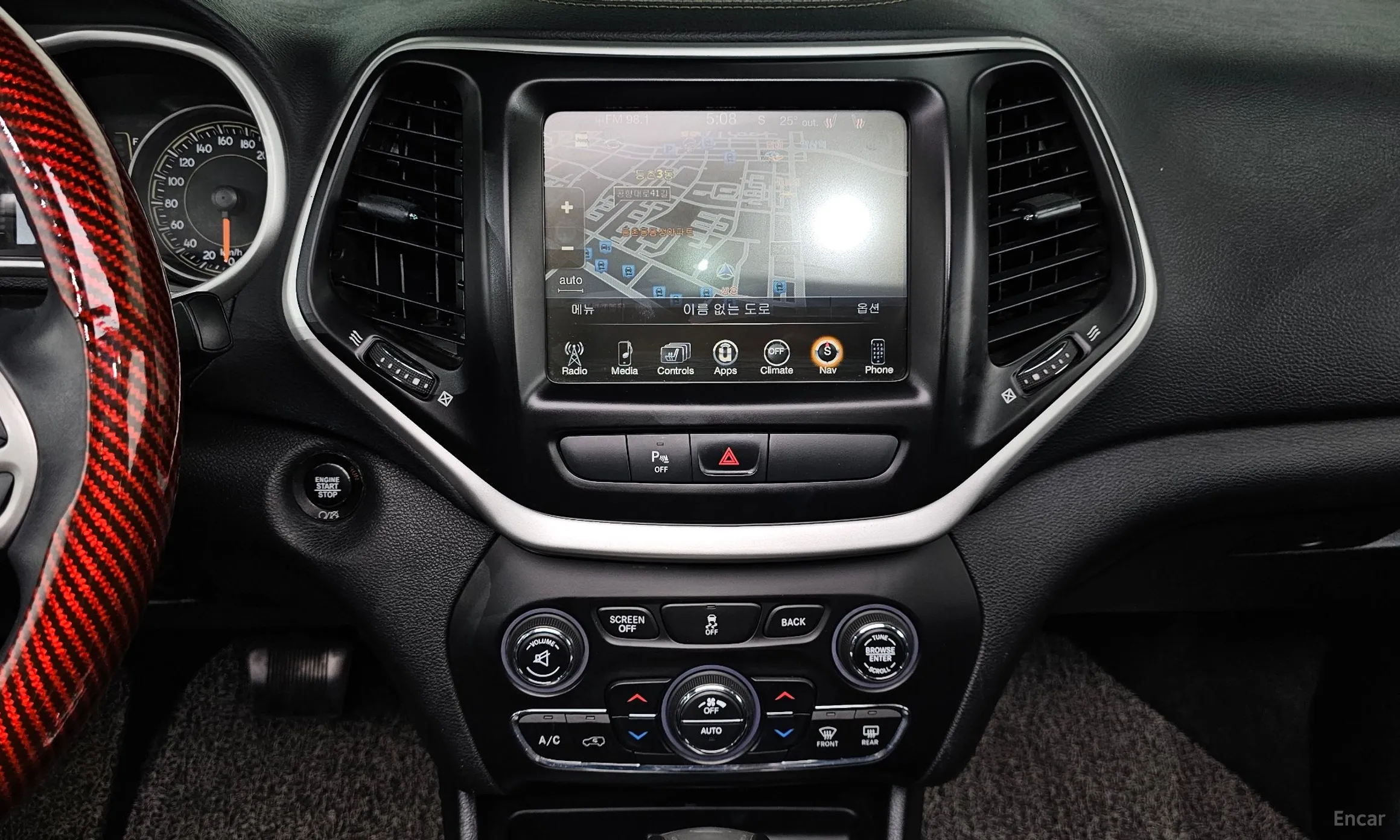Jeep Cherokee (KL) превью 14