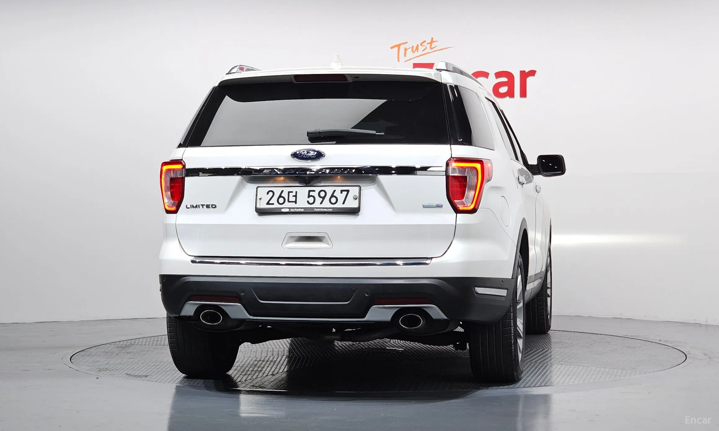 Ford Explorer превью 4