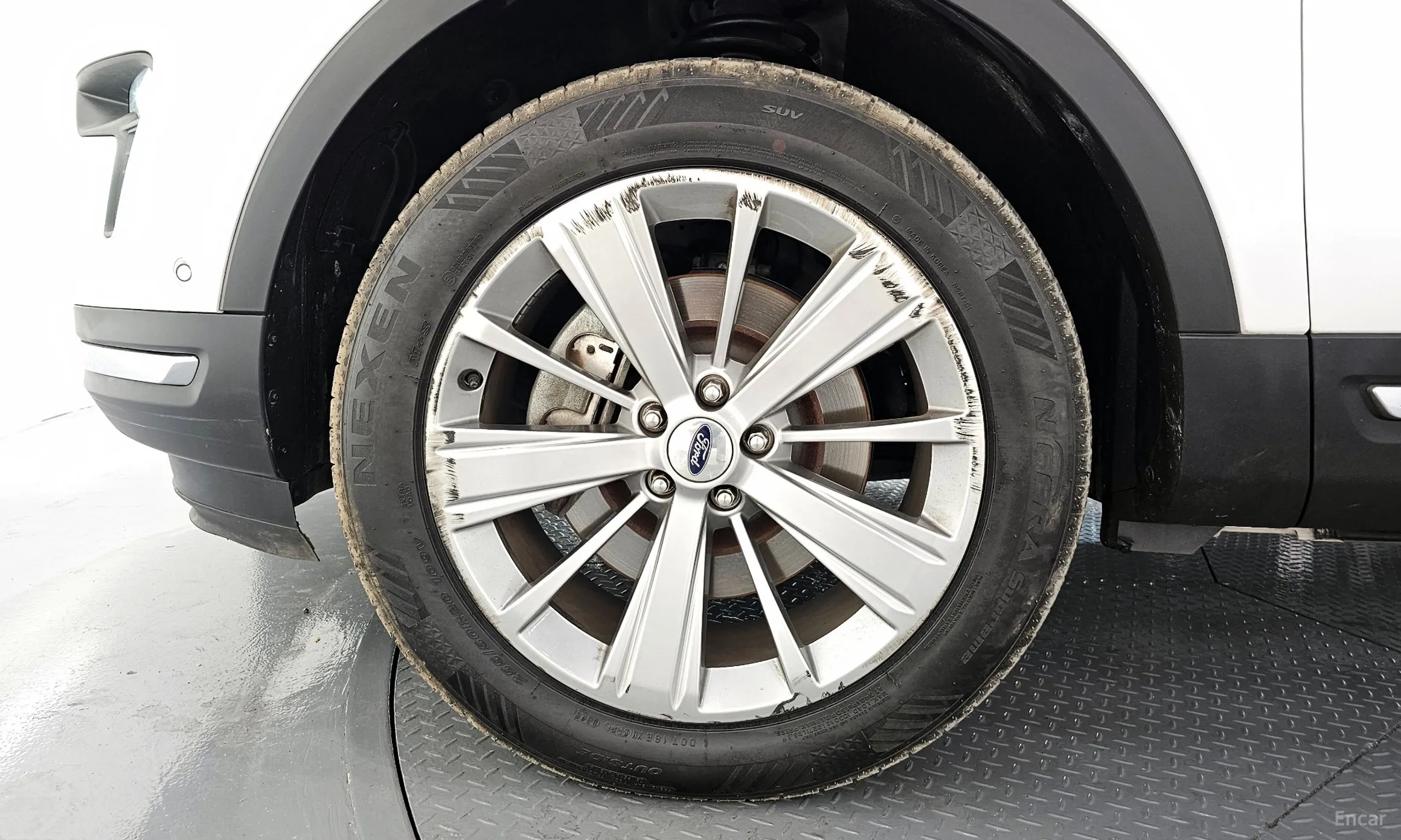 Ford Explorer превью 5