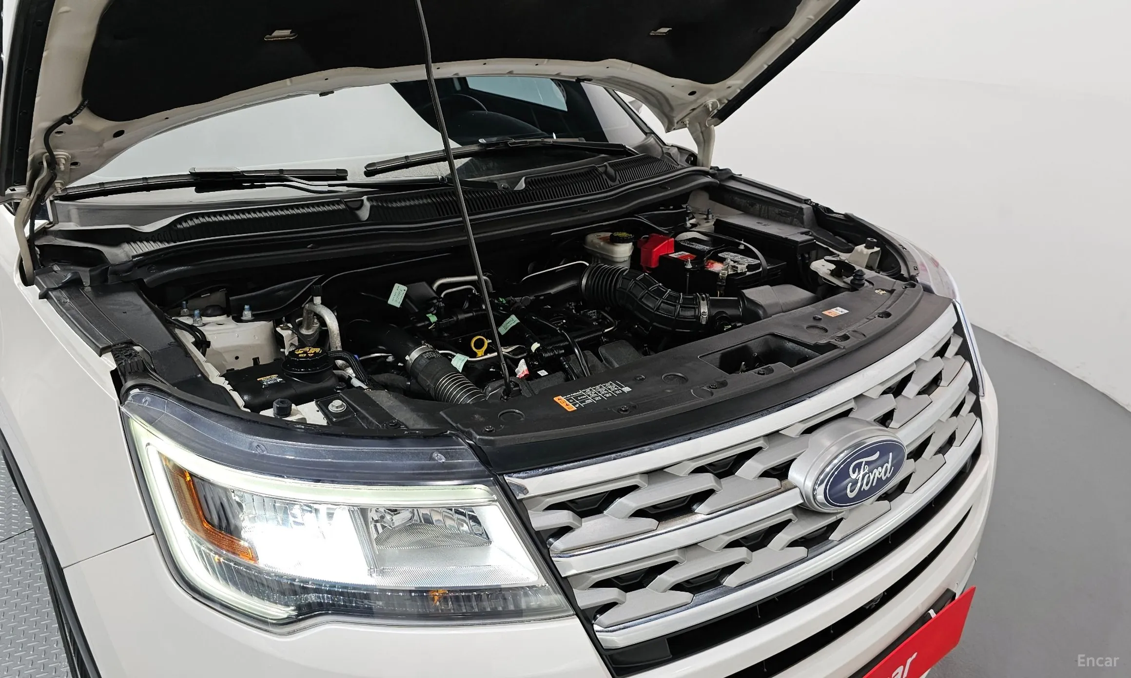 Ford Explorer превью 6