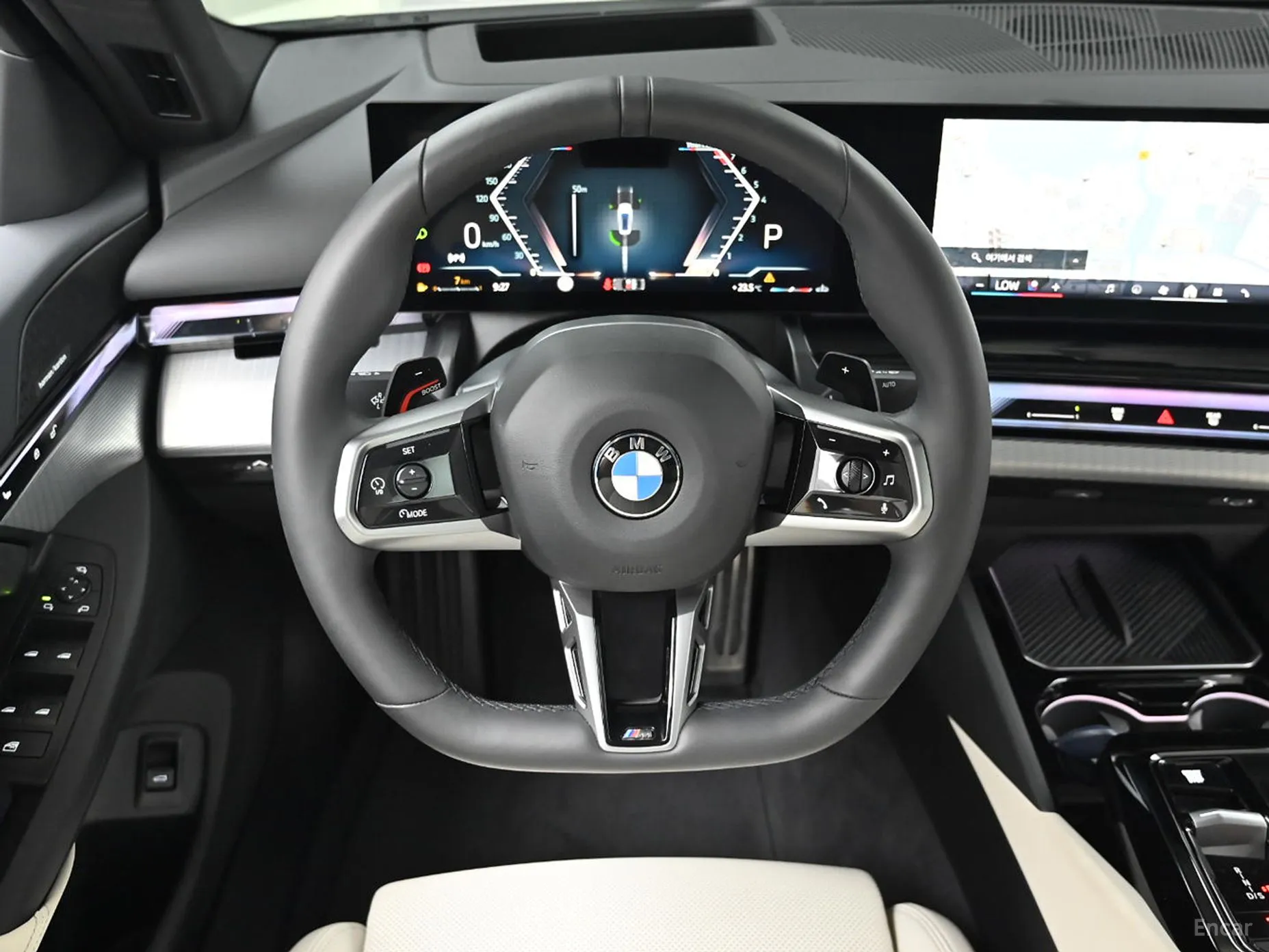 BMW 5 Series (G60) превью 13