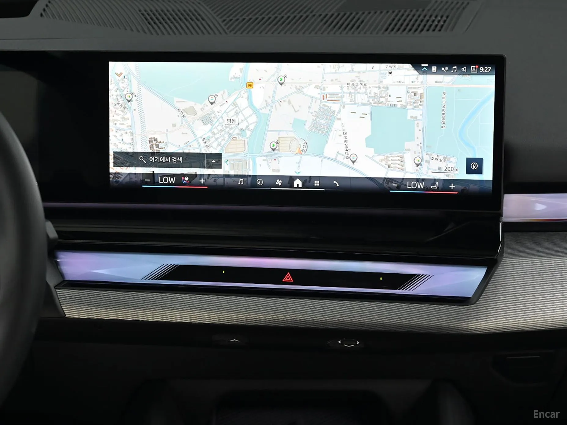 BMW 5 Series (G60) превью 14
