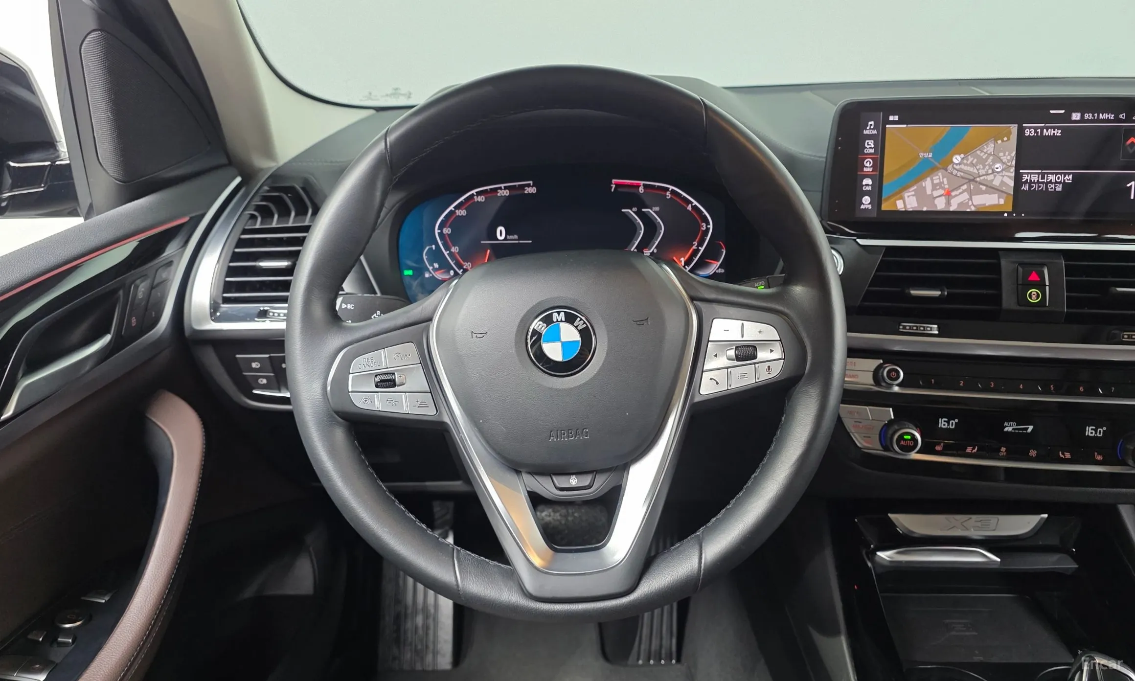 BMW X3 (G01) превью 12