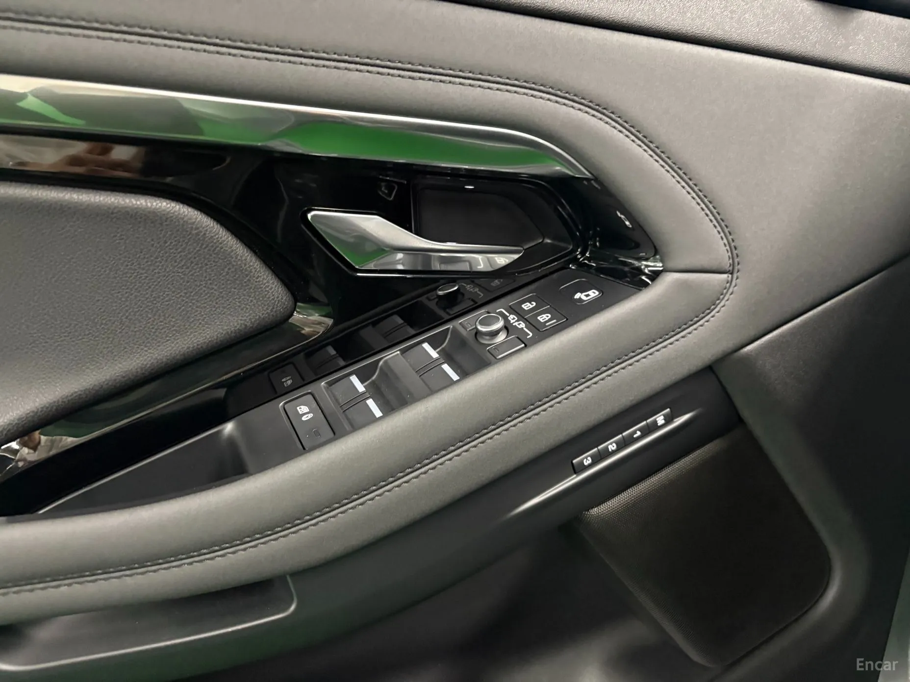 Land Rover Range Rover Evoque 2nd Generation превью 15