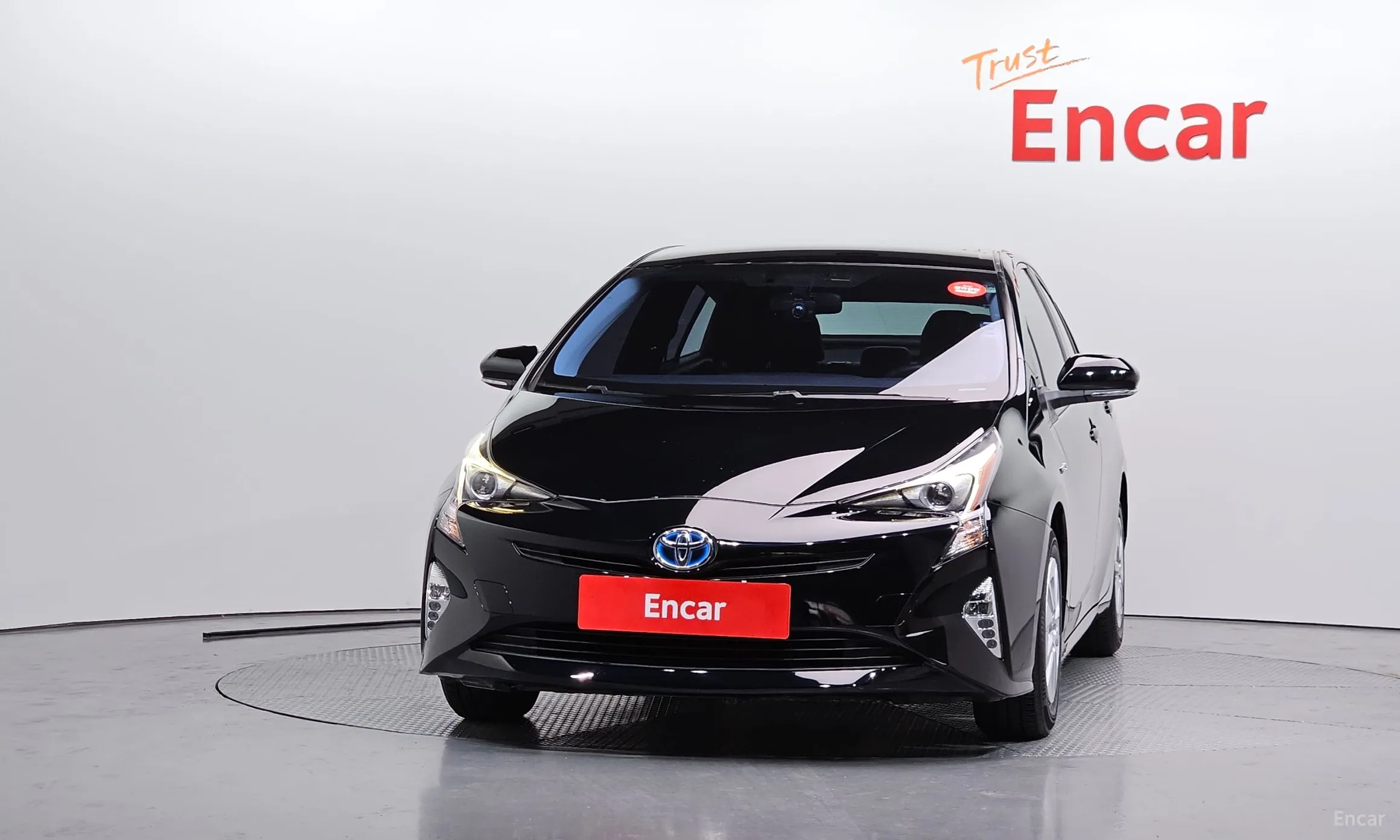 Toyota Prius 4th Generation превью 3
