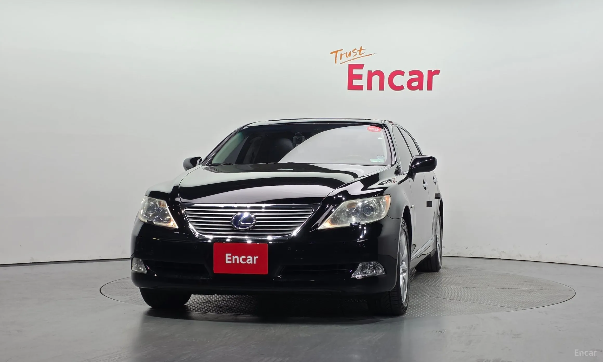 Lexus LS600hL превью 3