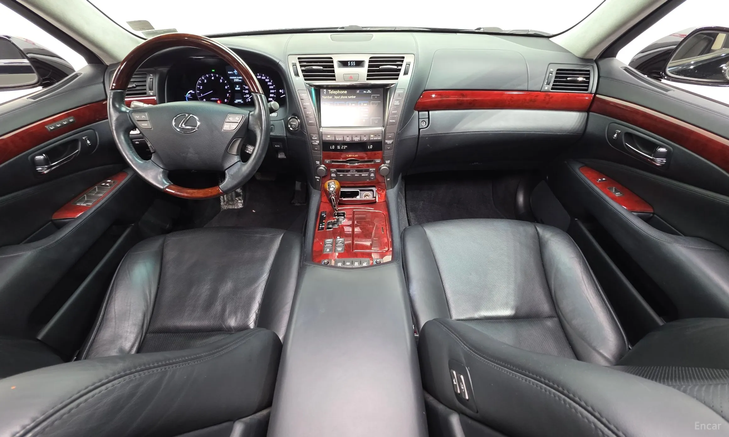 Lexus LS600hL превью 7