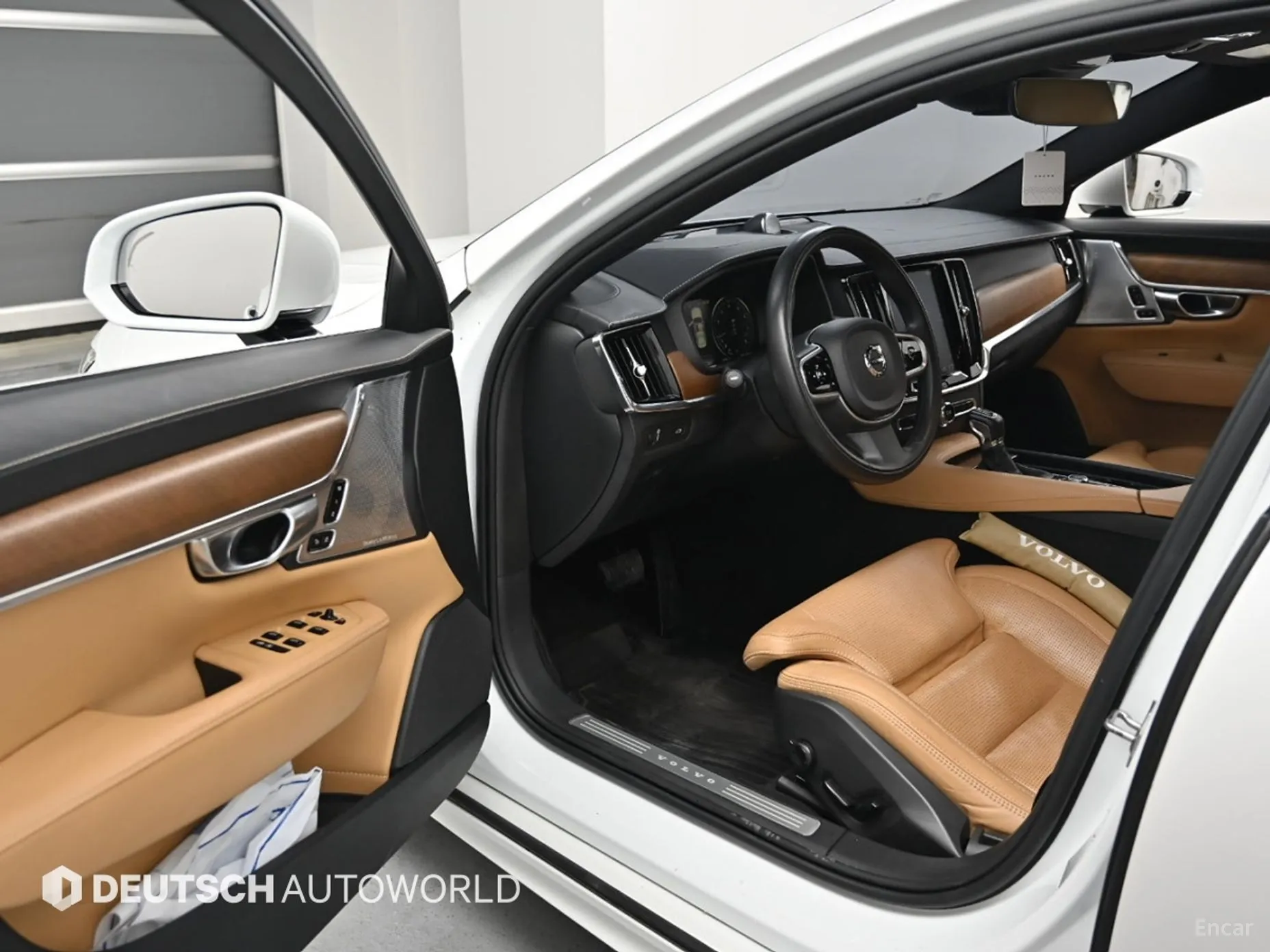 Volvo S90 превью 11
