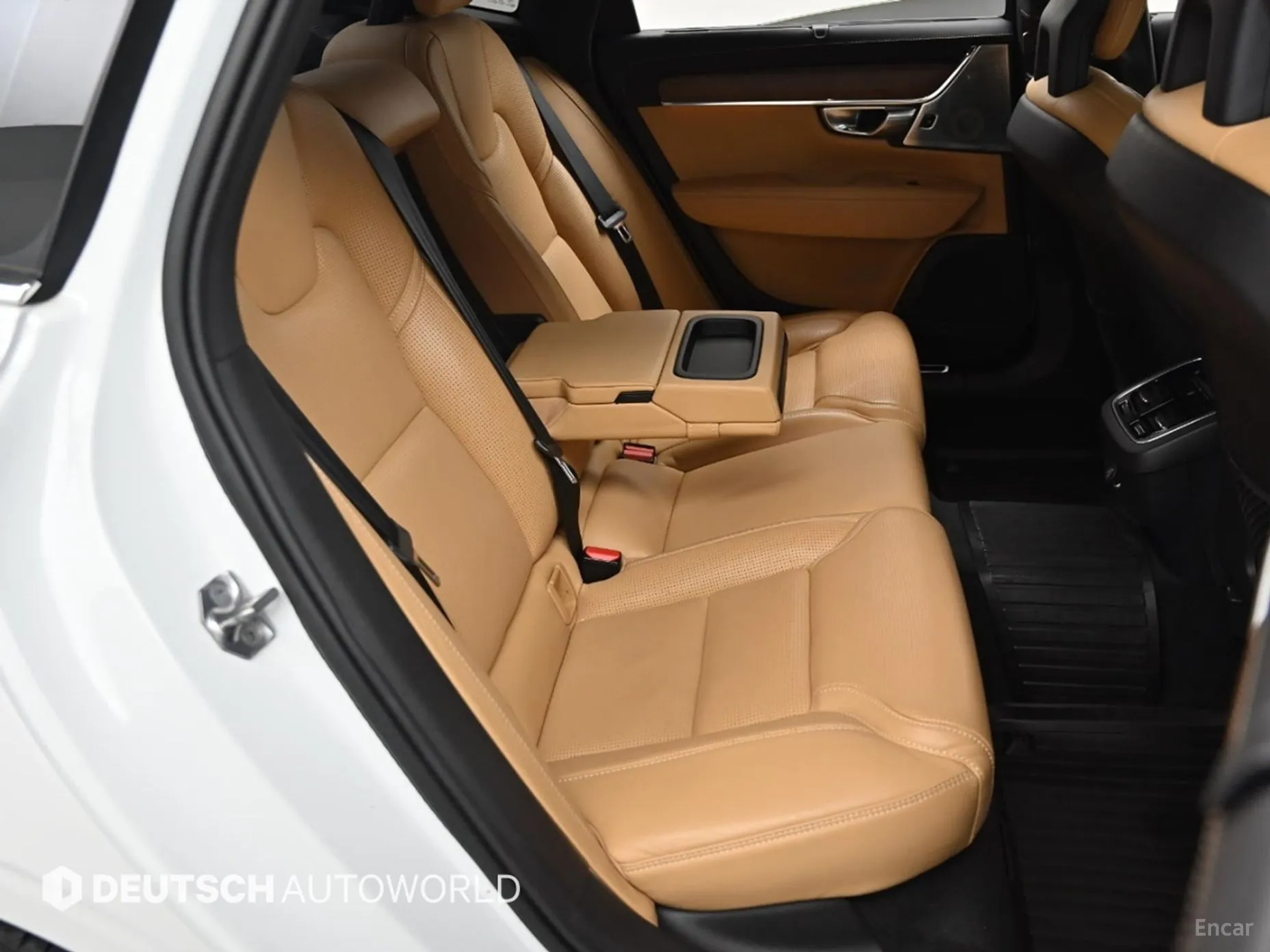 Volvo S90 превью 12