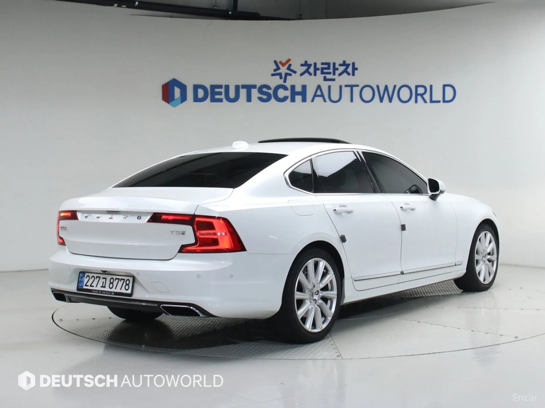 Volvo S90 превью 2