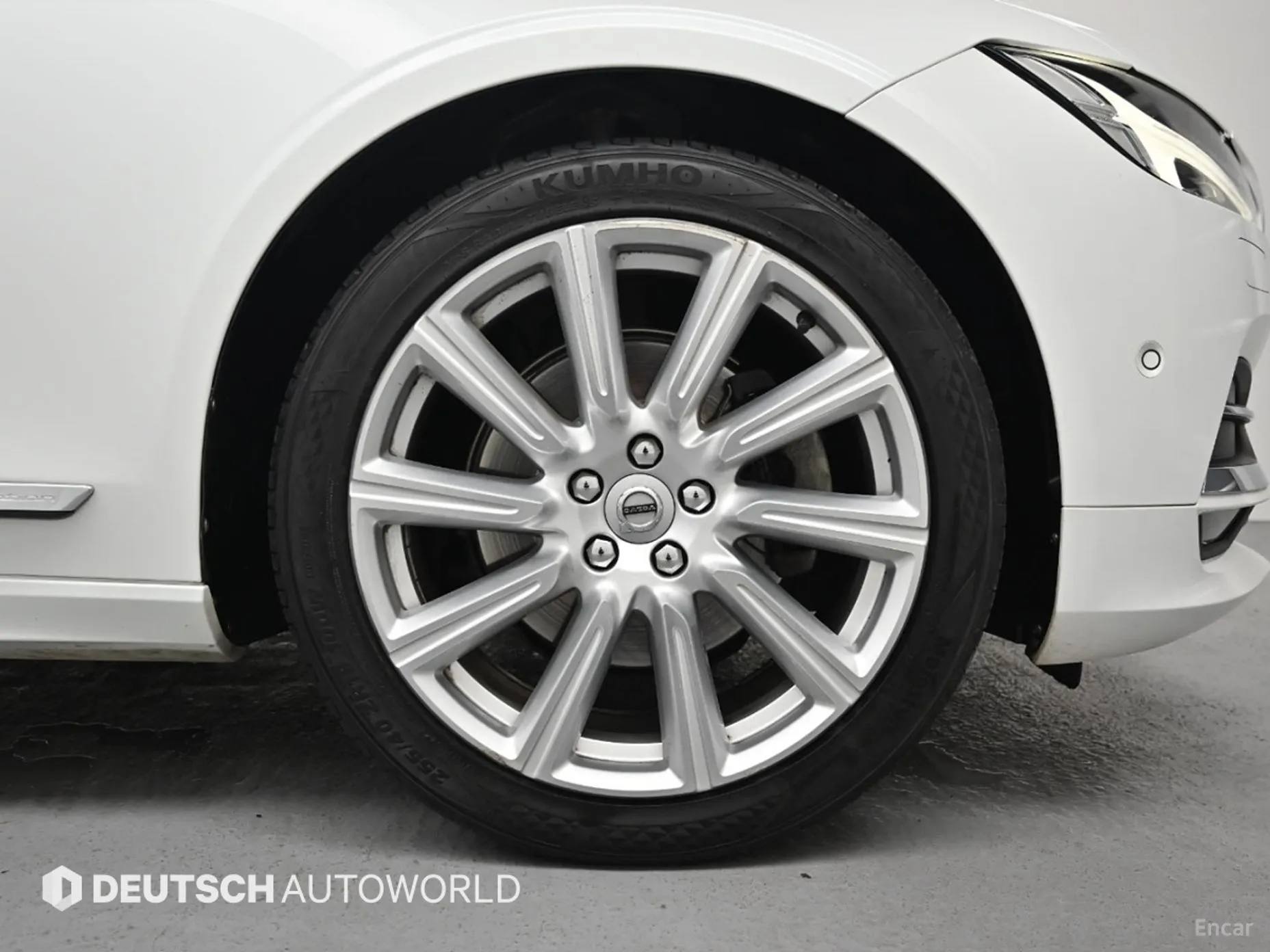 Volvo S90 превью 5