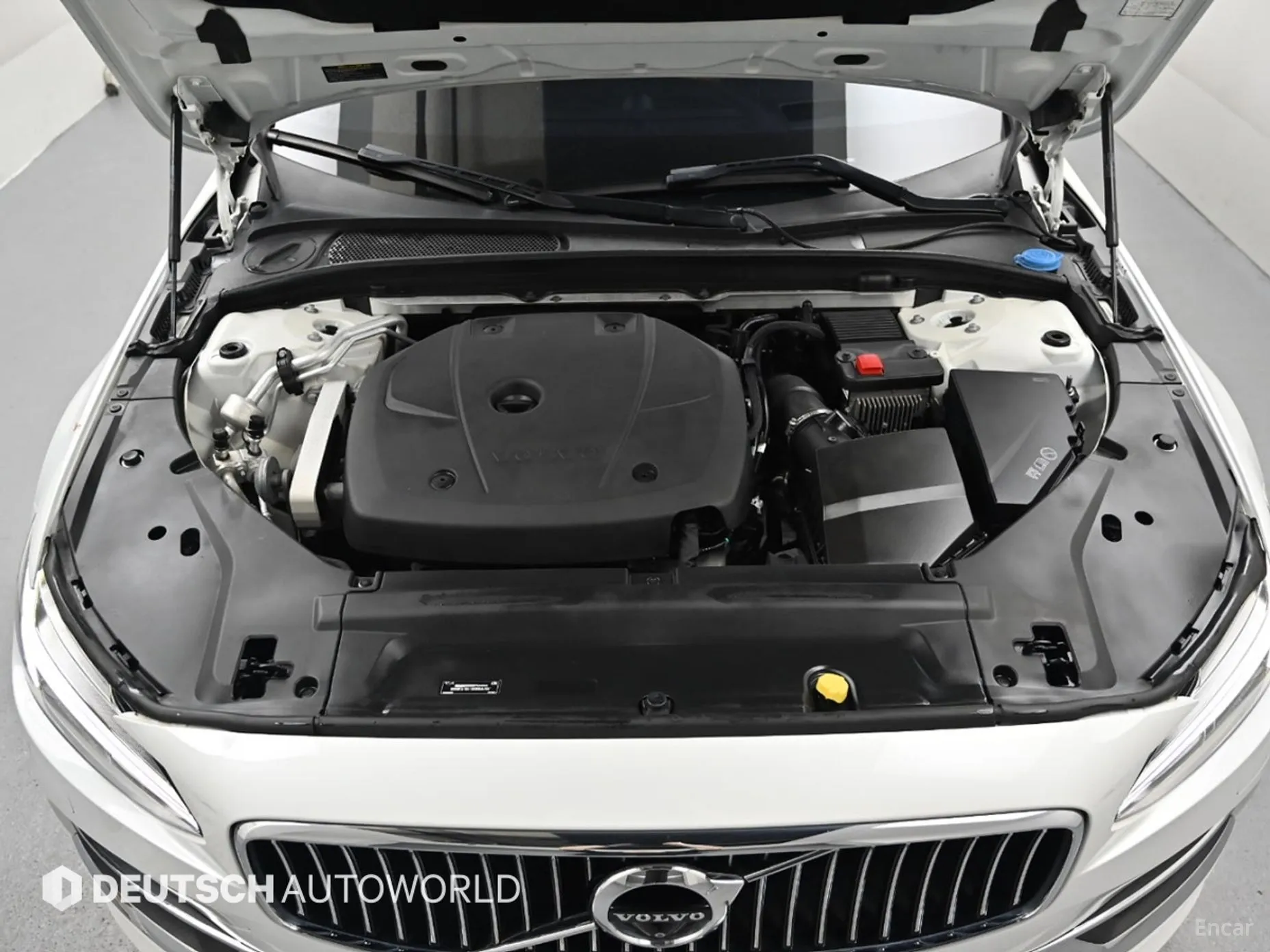 Volvo S90 превью 6