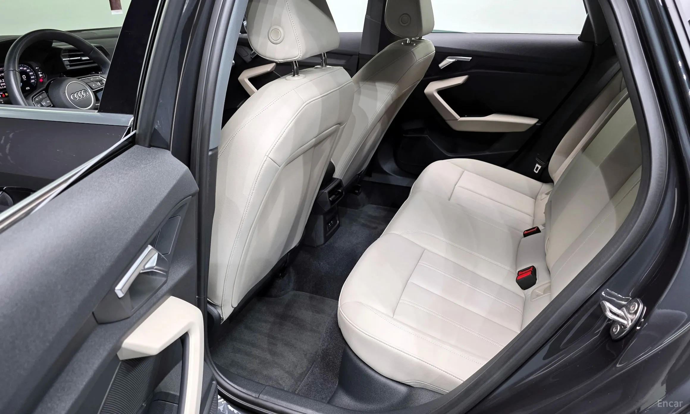 Audi A3 (8Y) превью 12
