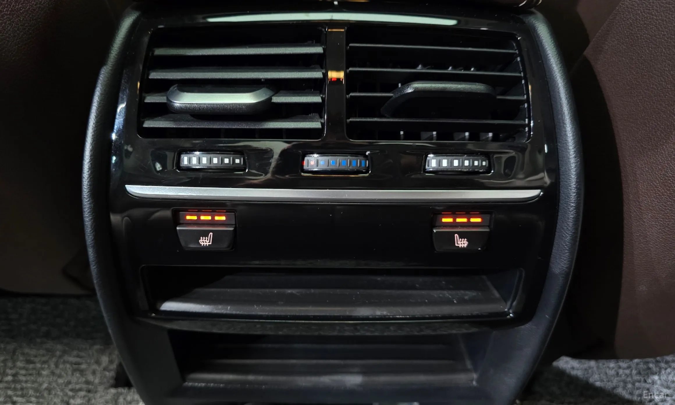 BMW 5 Series (G30) превью 18