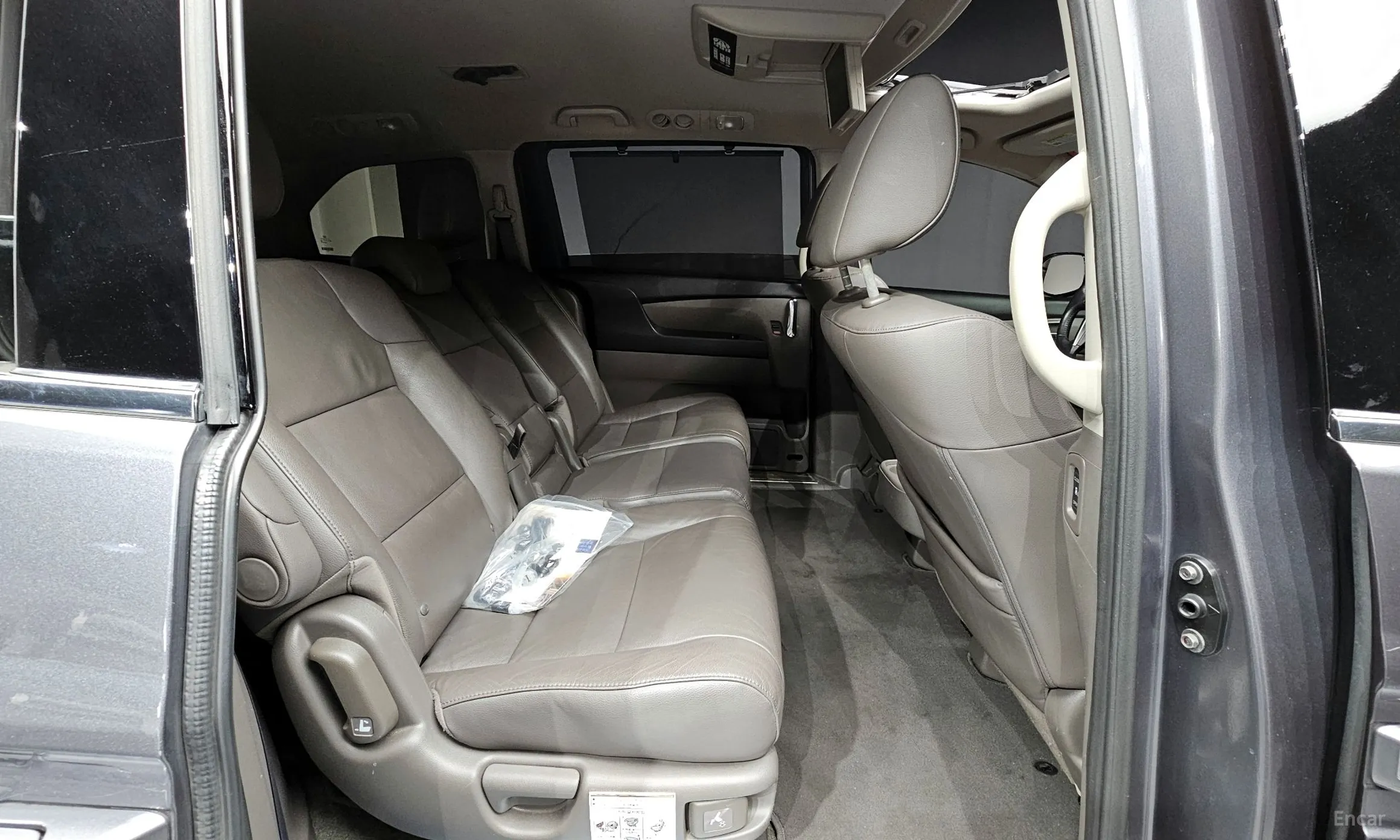 Honda Odyssey превью 12