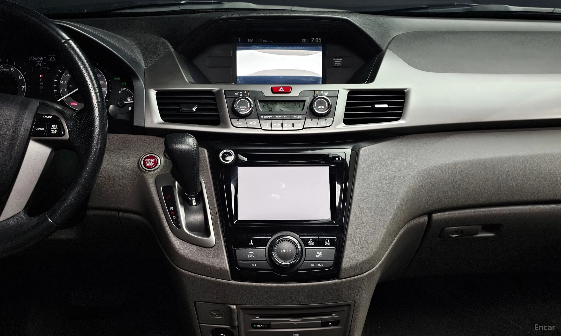 Honda Odyssey превью 16
