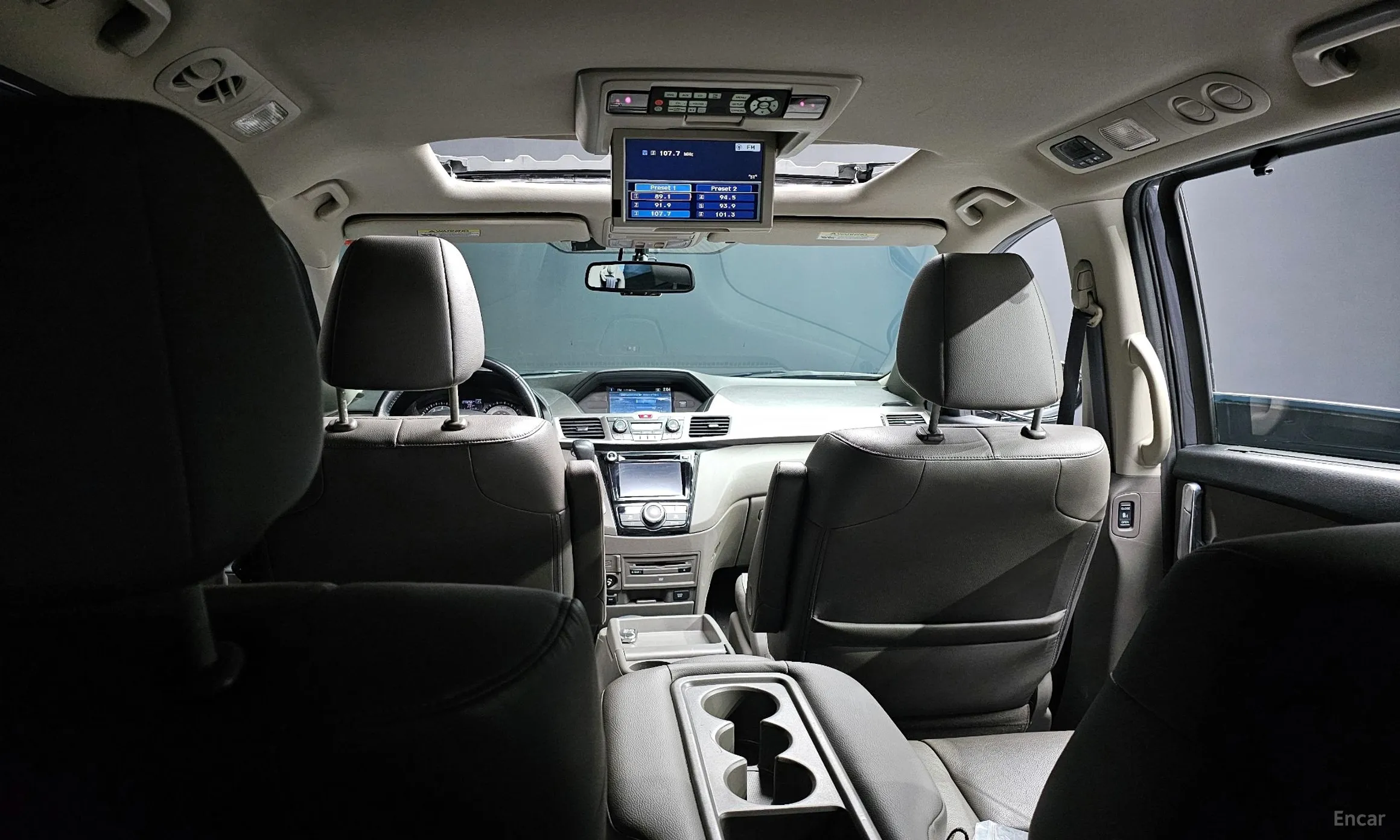 Honda Odyssey превью 19