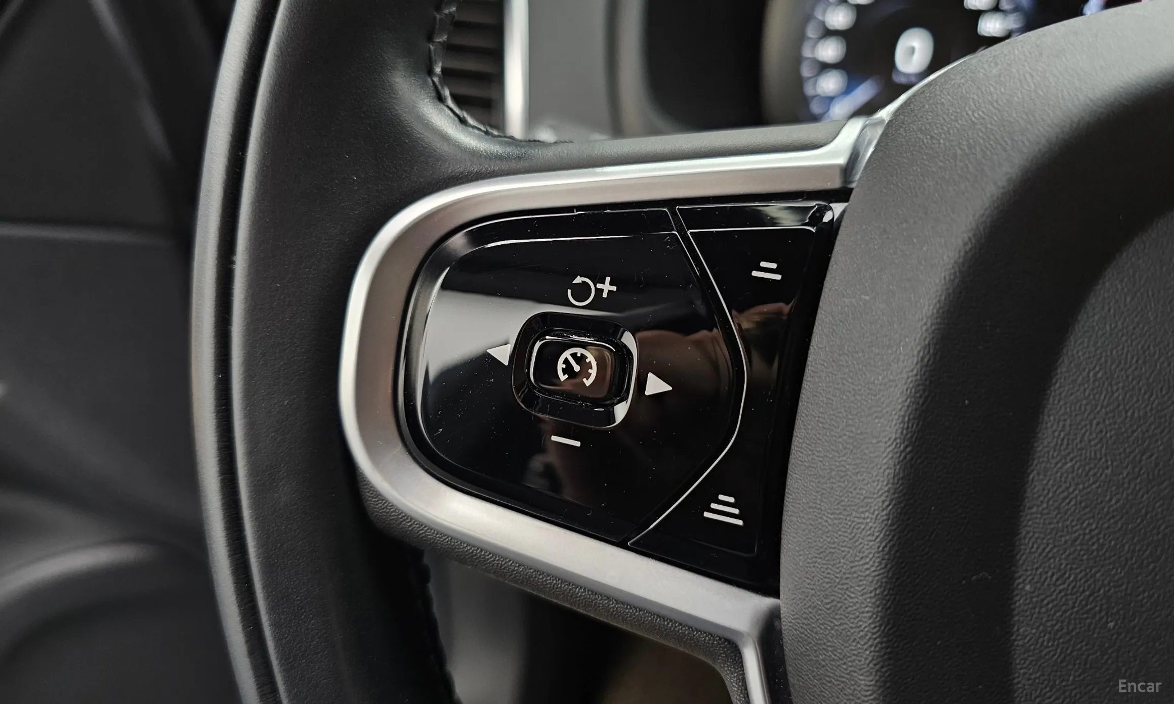 Volvo XC90 Gen 2 превью 15