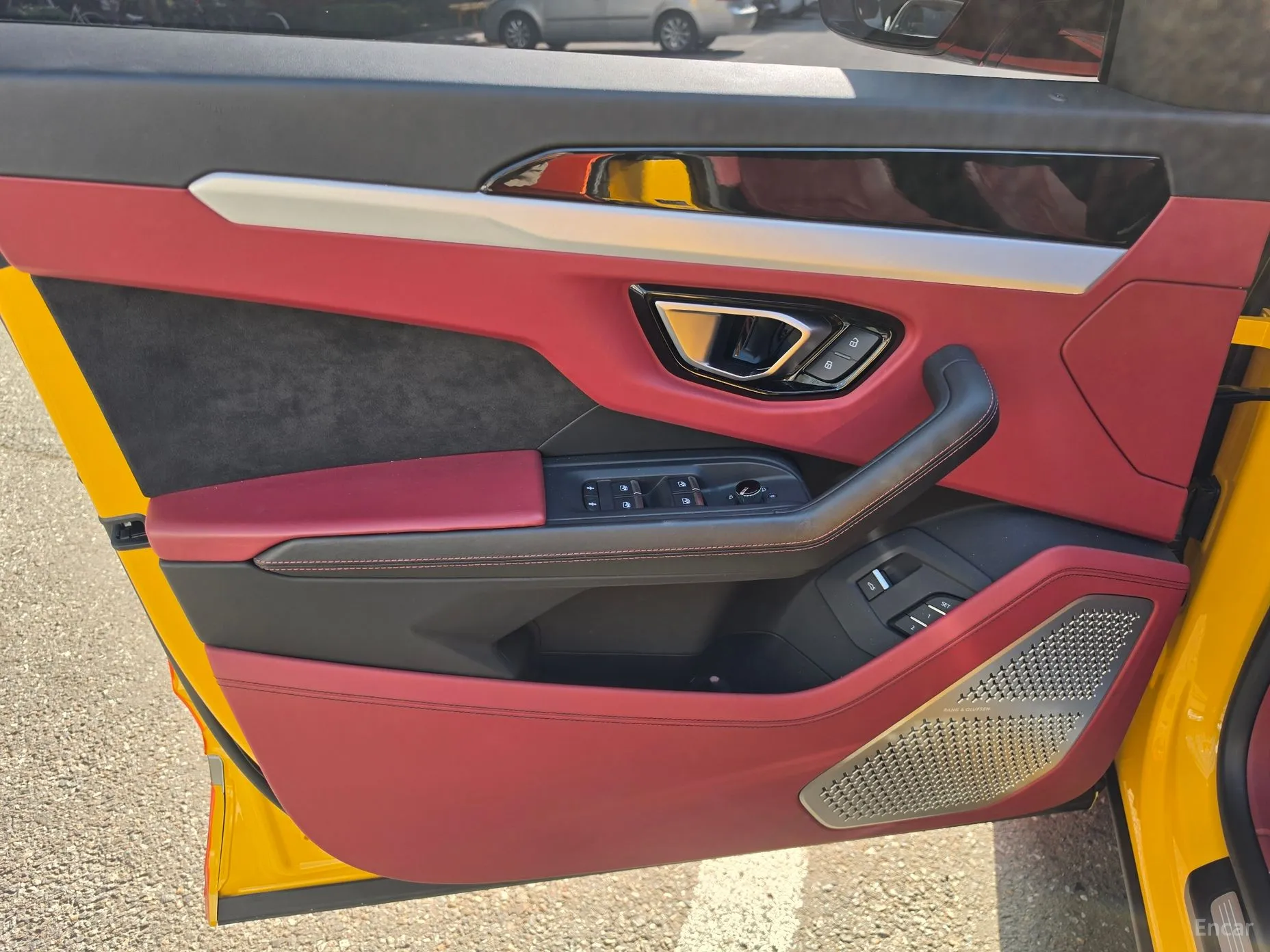 Lamborghini Urus превью 14