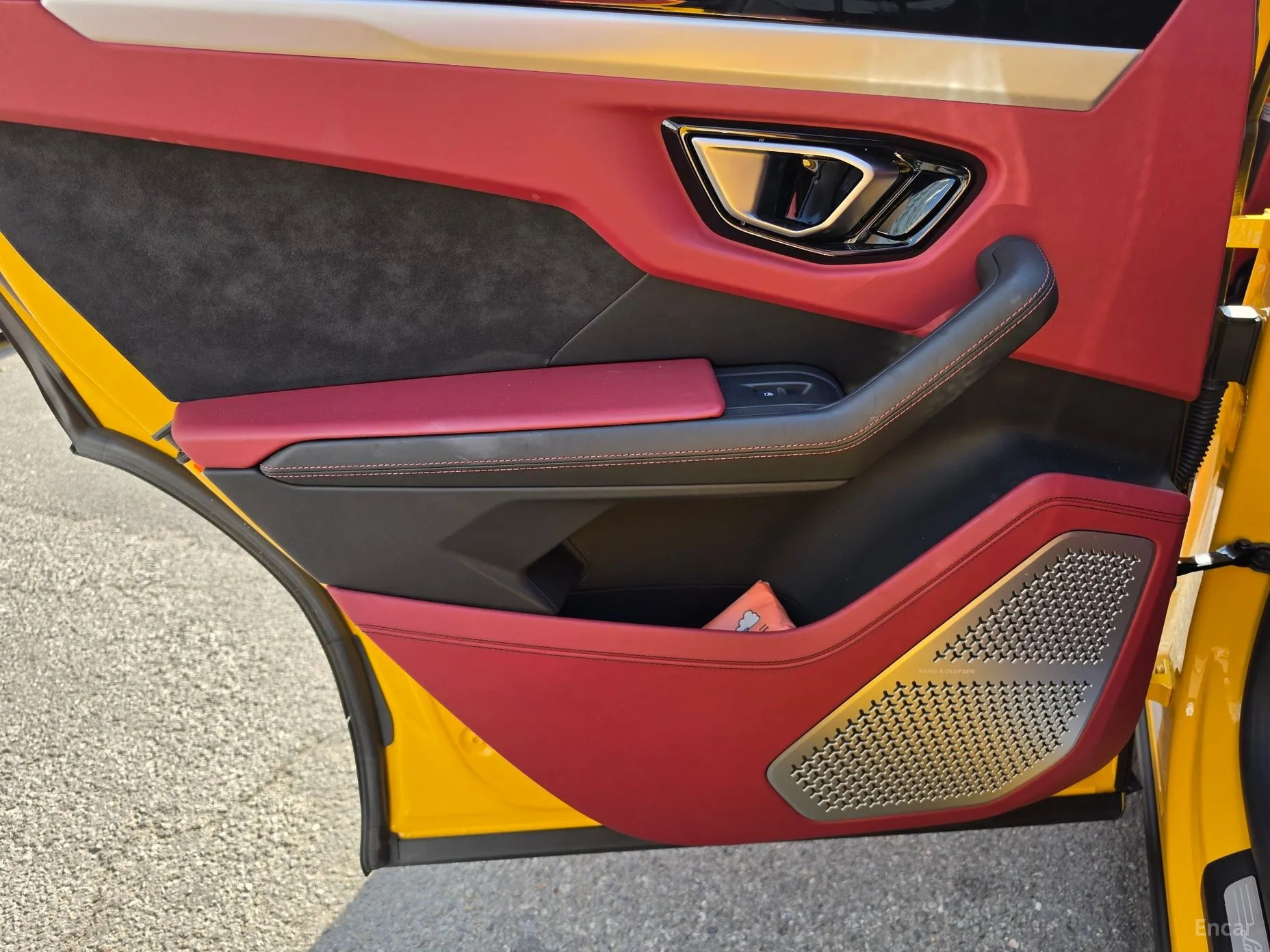 Lamborghini Urus превью 15