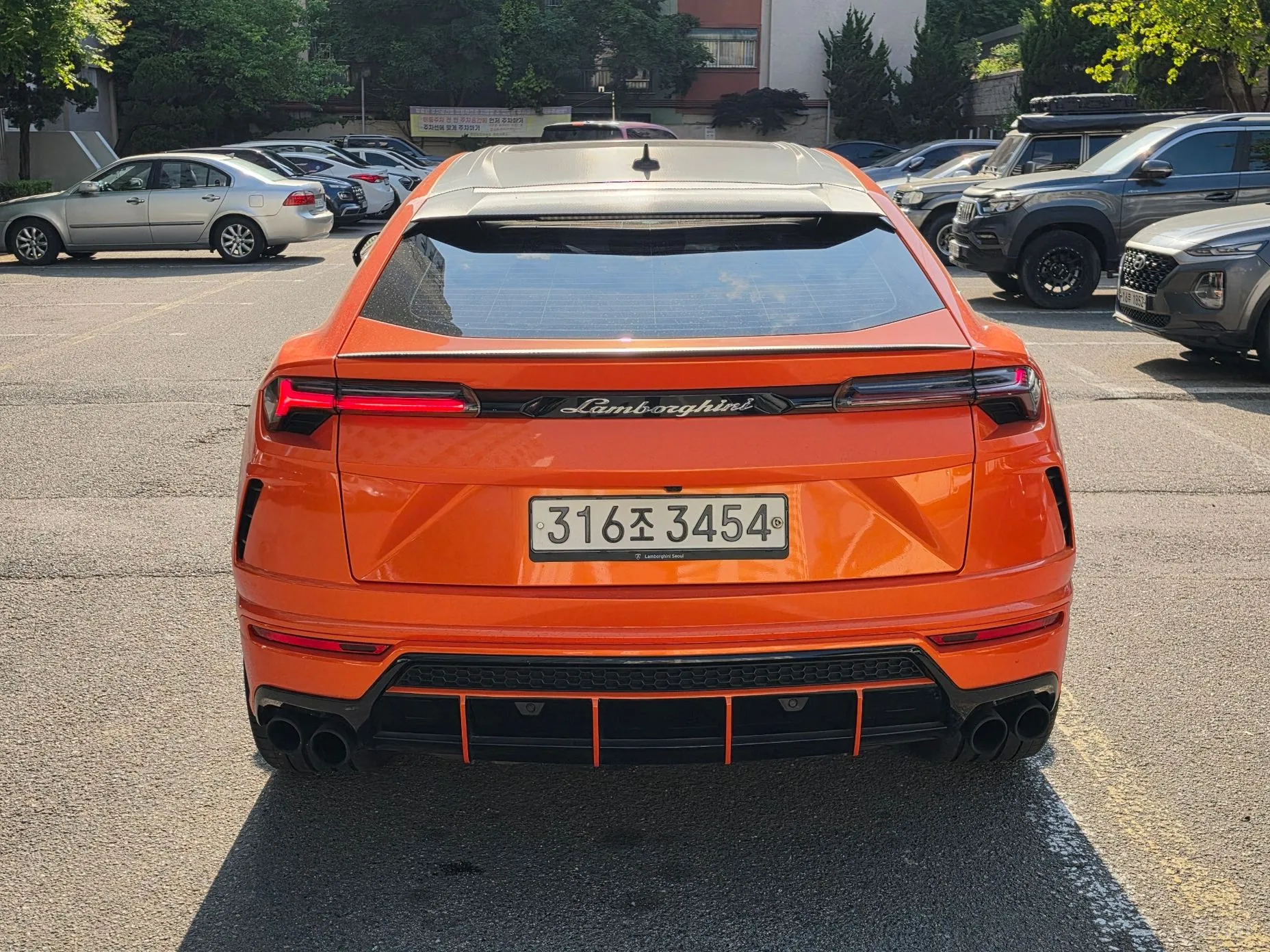 Lamborghini Urus превью 4