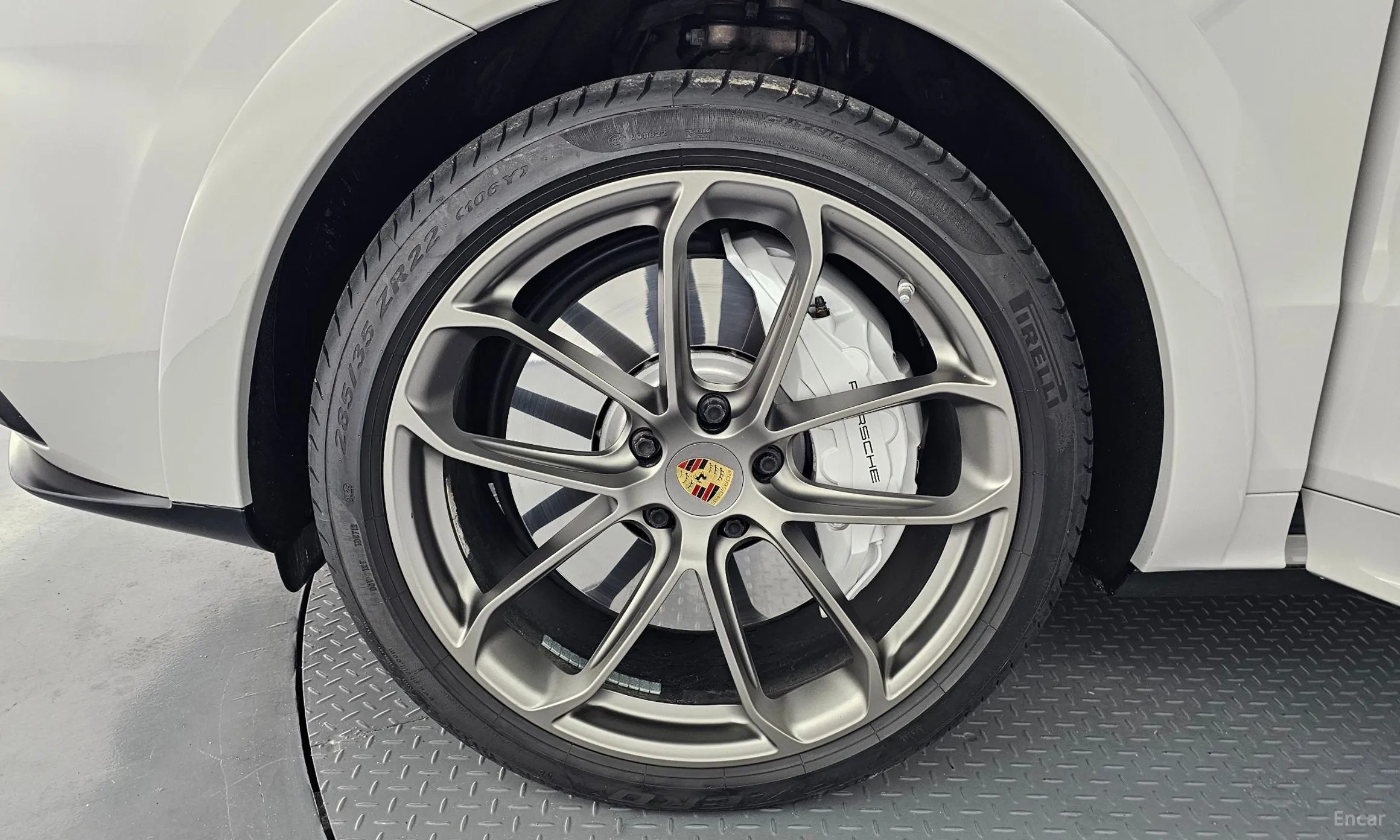 Porsche Cayenne (PO536) превью 5