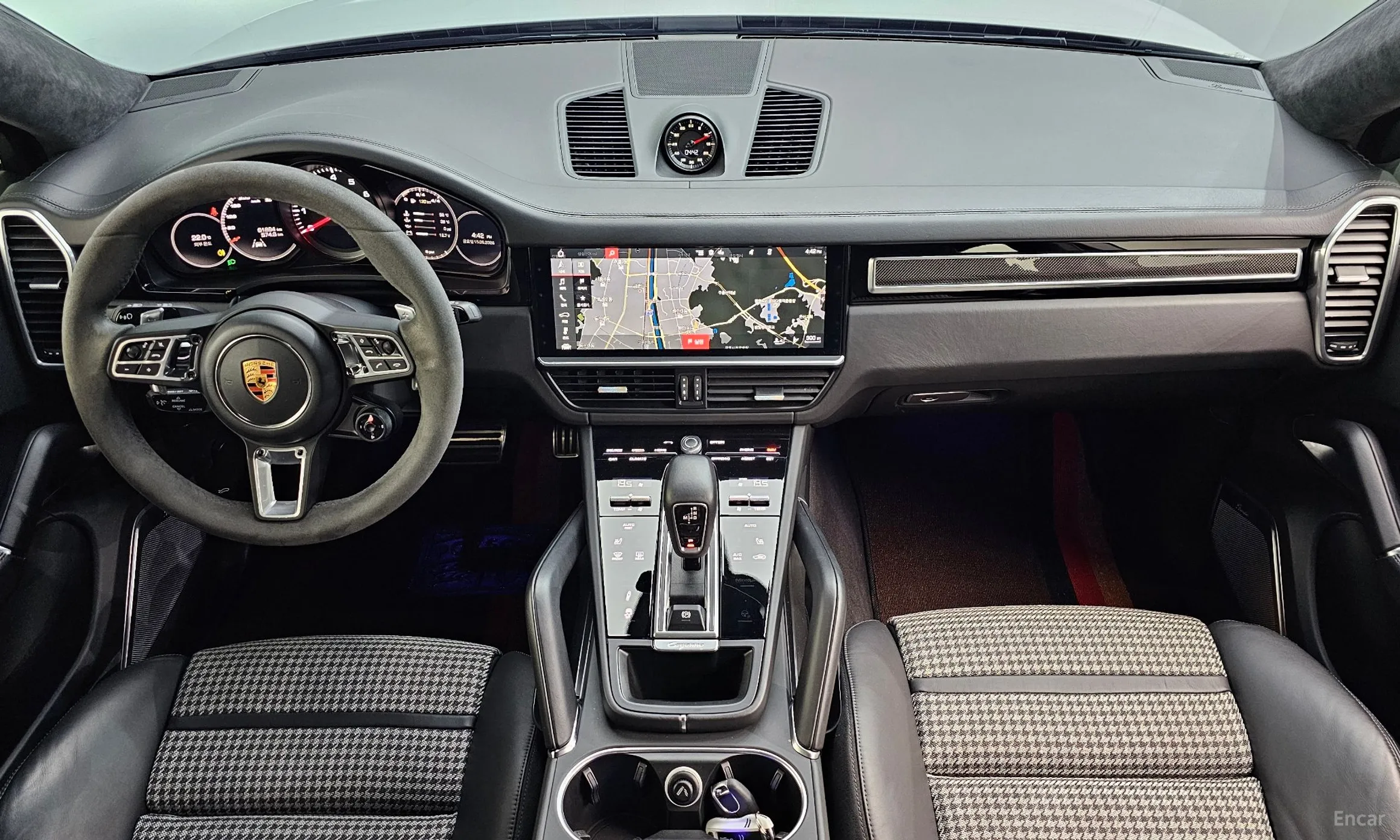 Porsche Cayenne (PO536) превью 7