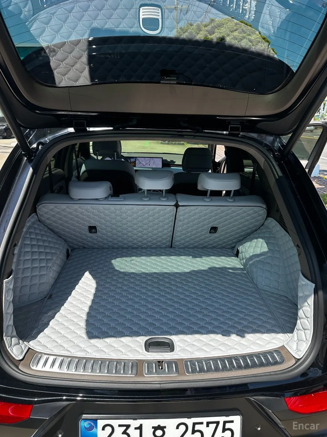 Genesis GV70 превью 14