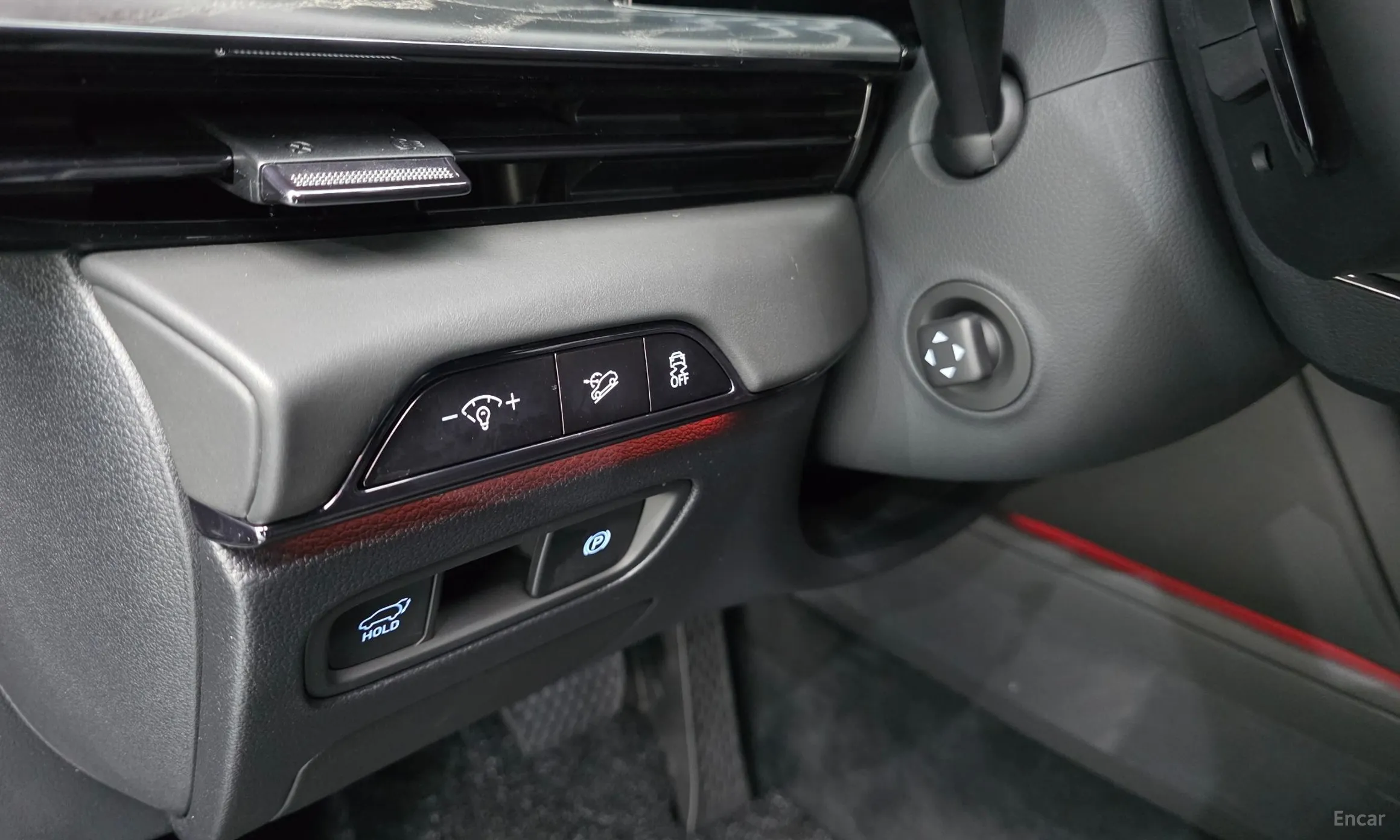 Genesis GV80 превью 15