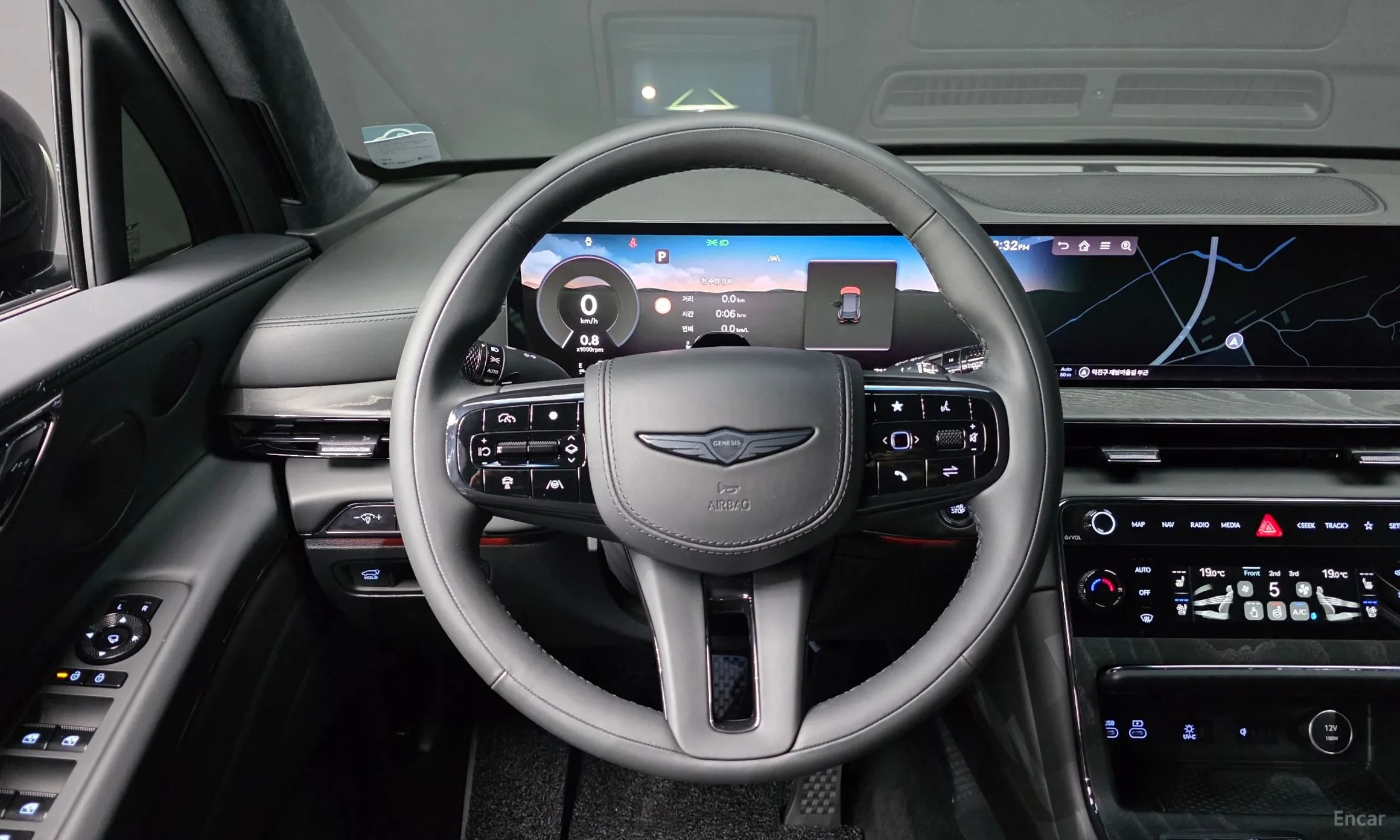 Genesis GV80 превью 16