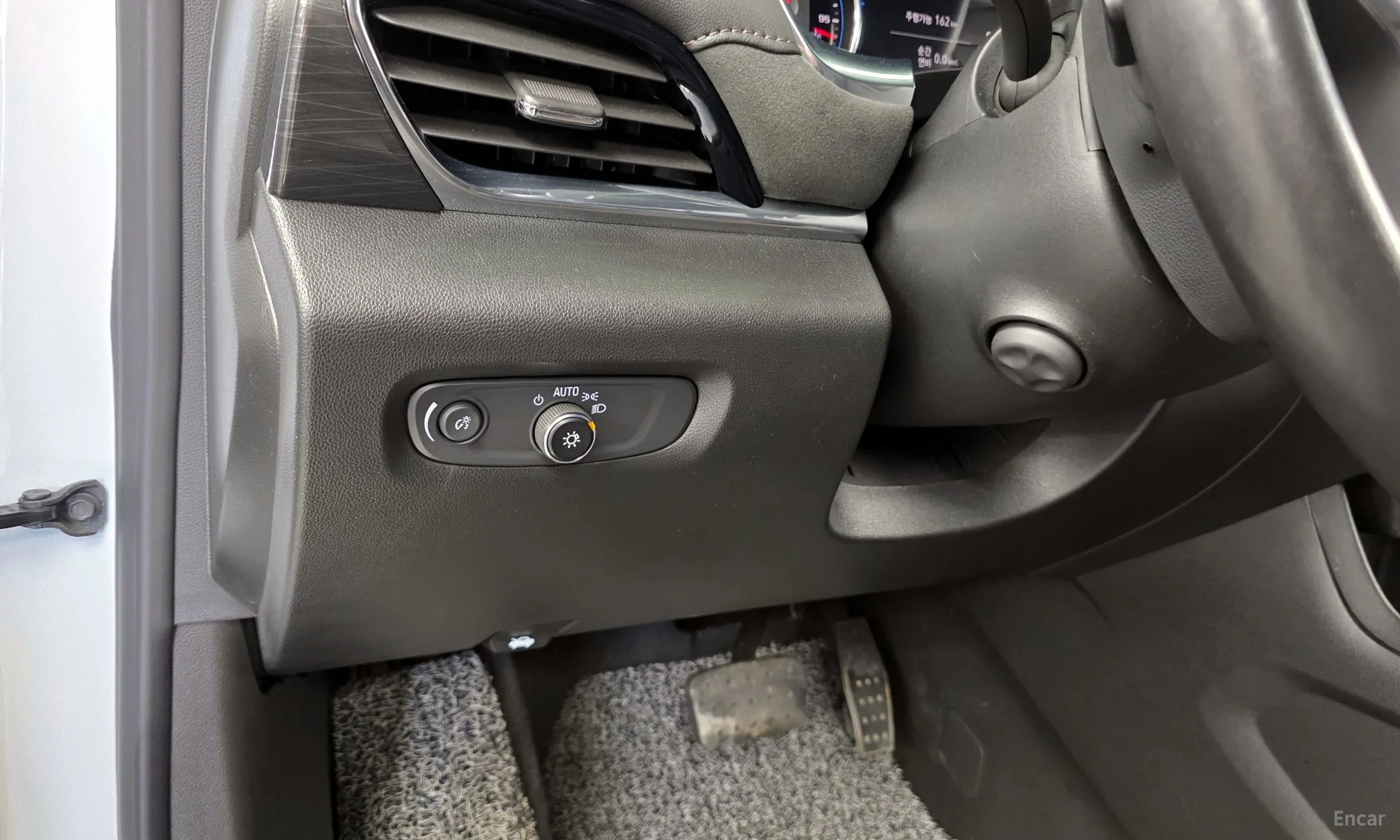 Chevrolet (GM Daewoo) Traverse превью 16