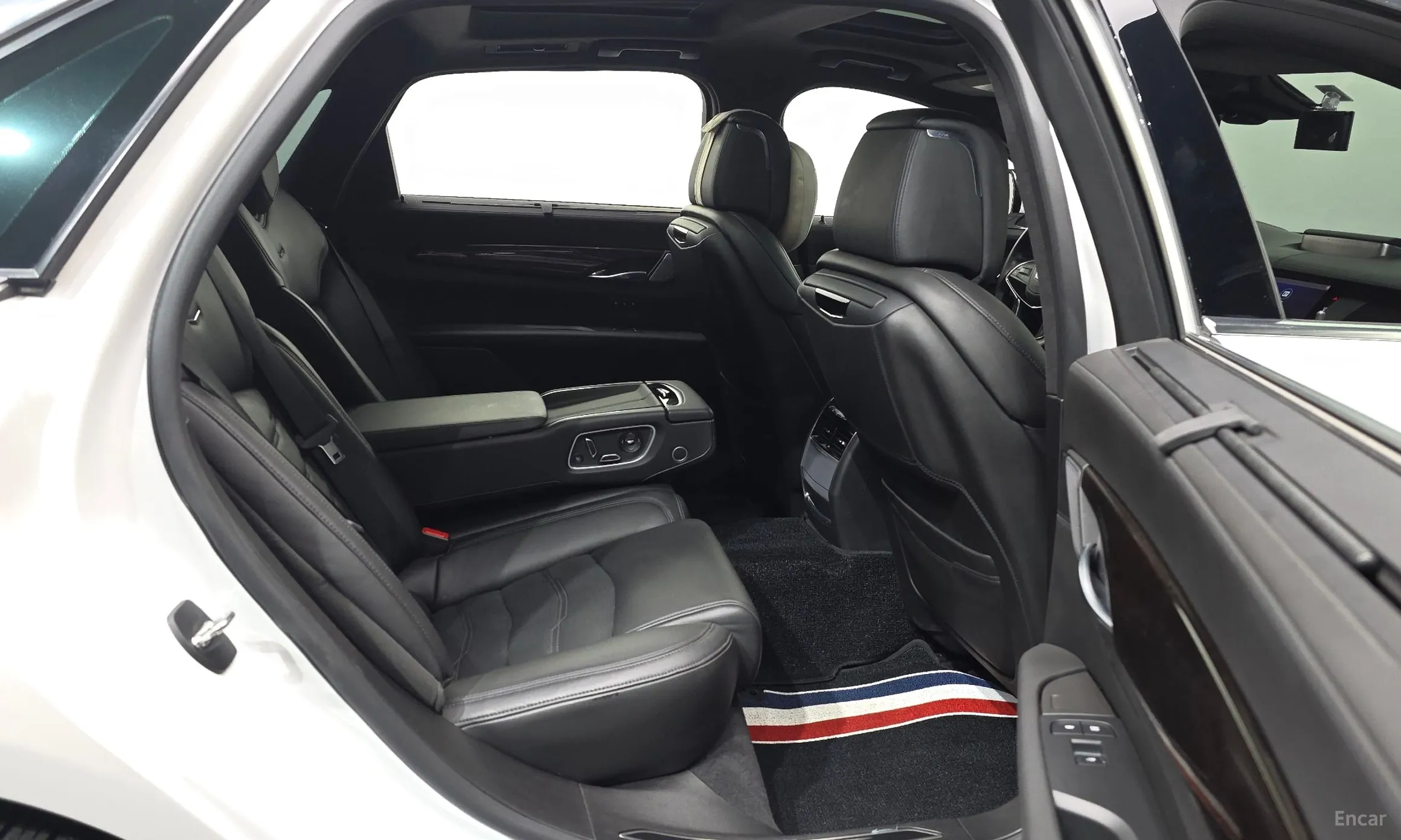 Cadillac CT6 превью 12