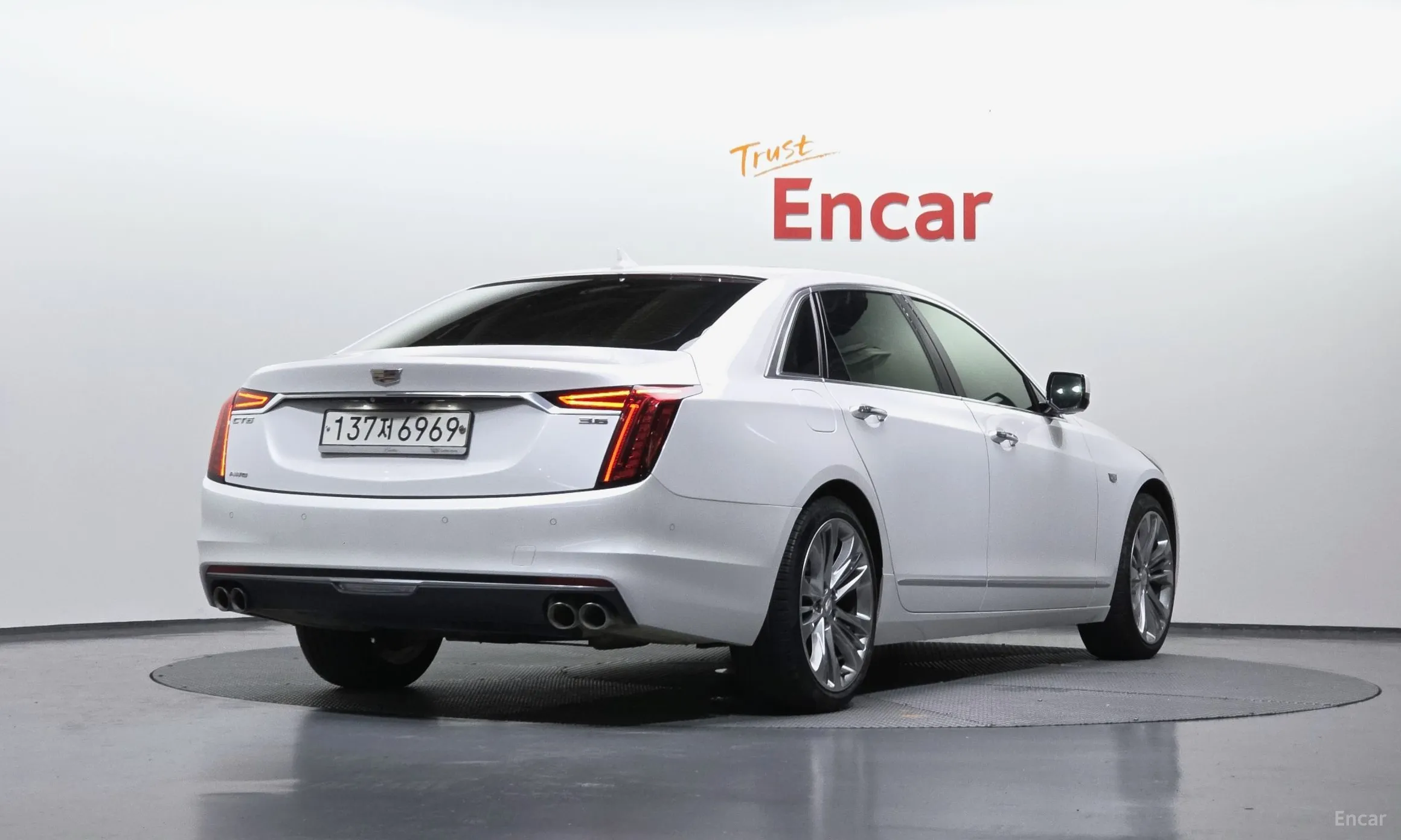 Cadillac CT6 превью 2