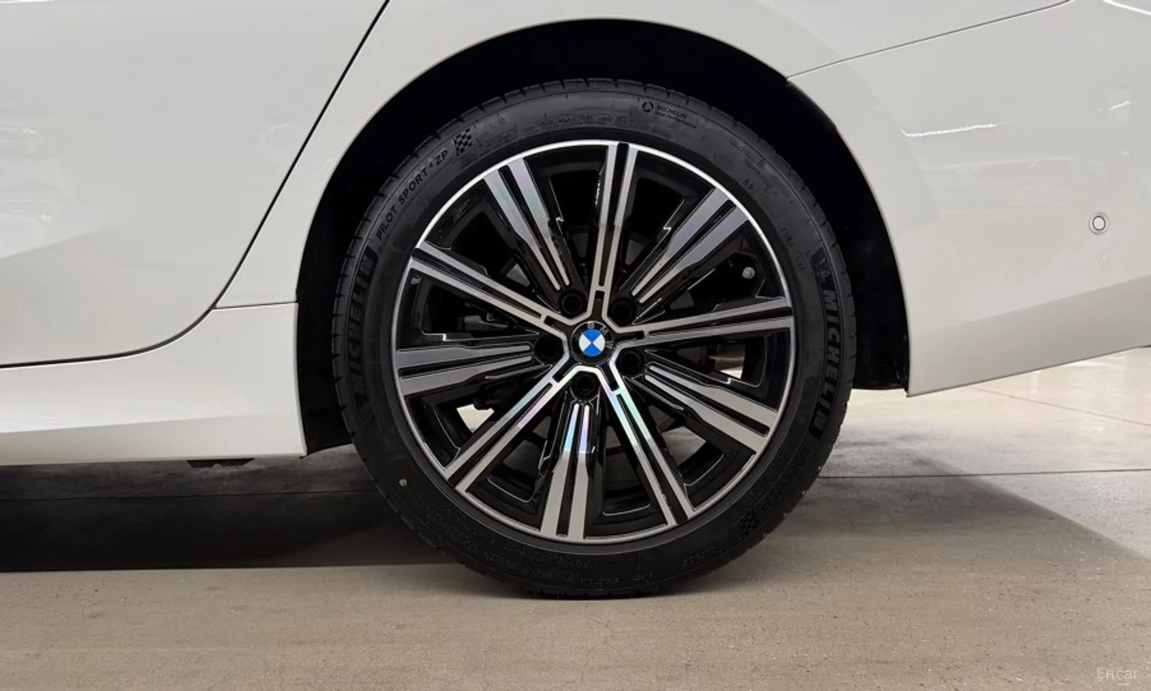 BMW 3 Series (G20) превью 5