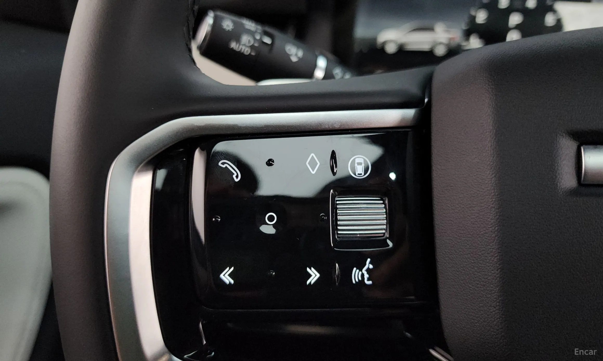 Land Rover Discovery Sports превью 18