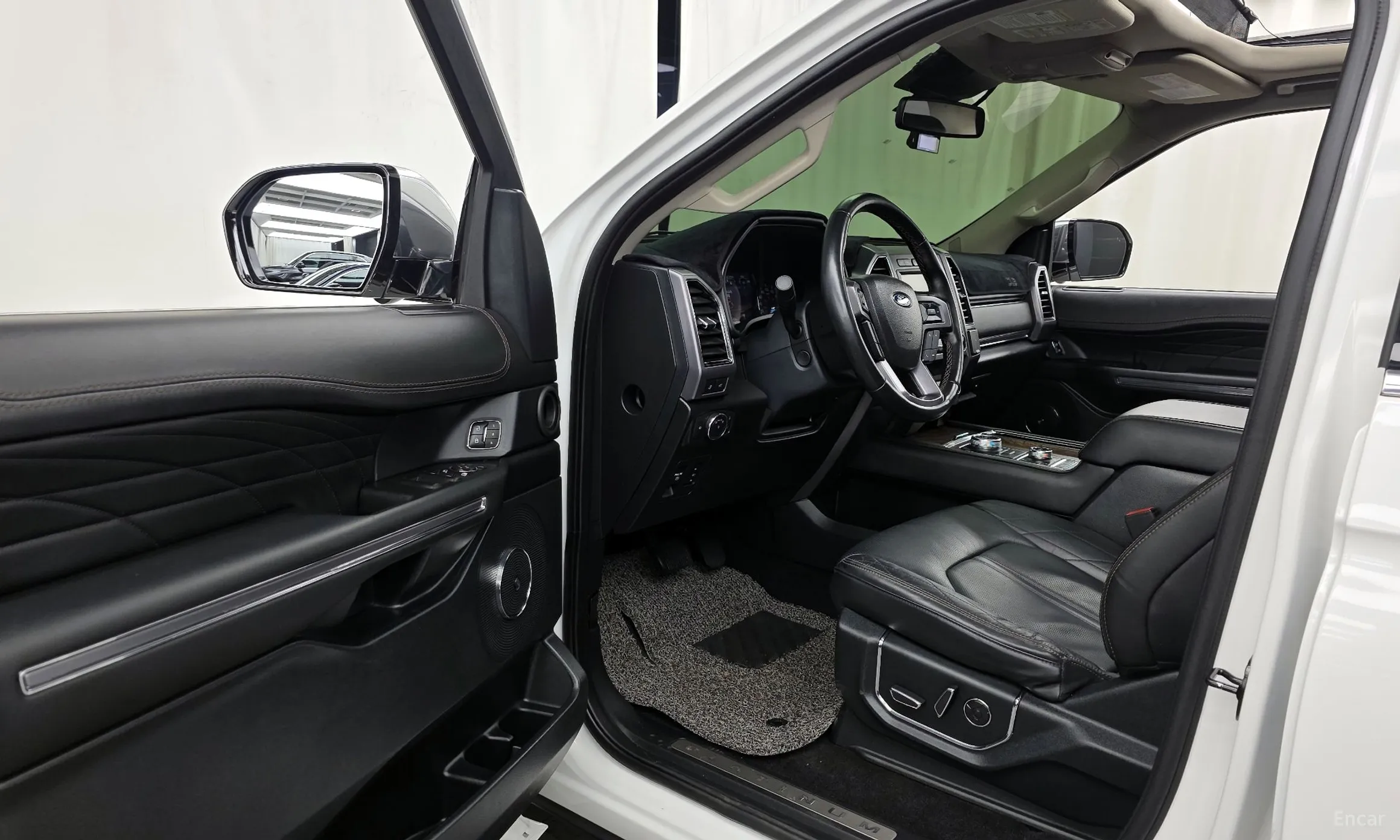 Ford Expedition превью 10