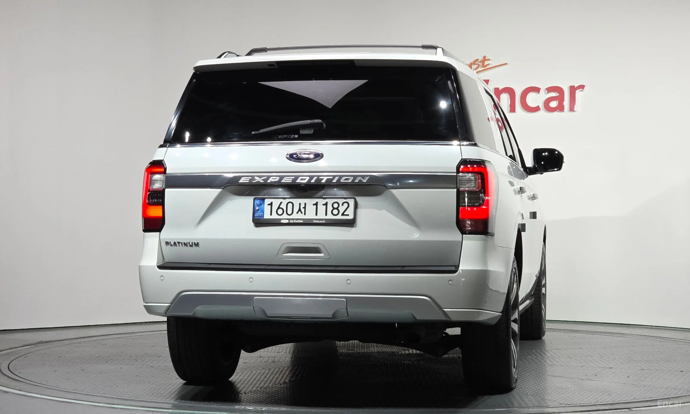 Ford Expedition превью 4