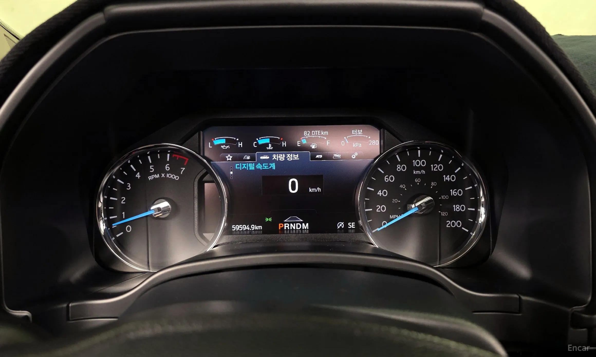 Ford Expedition превью 8
