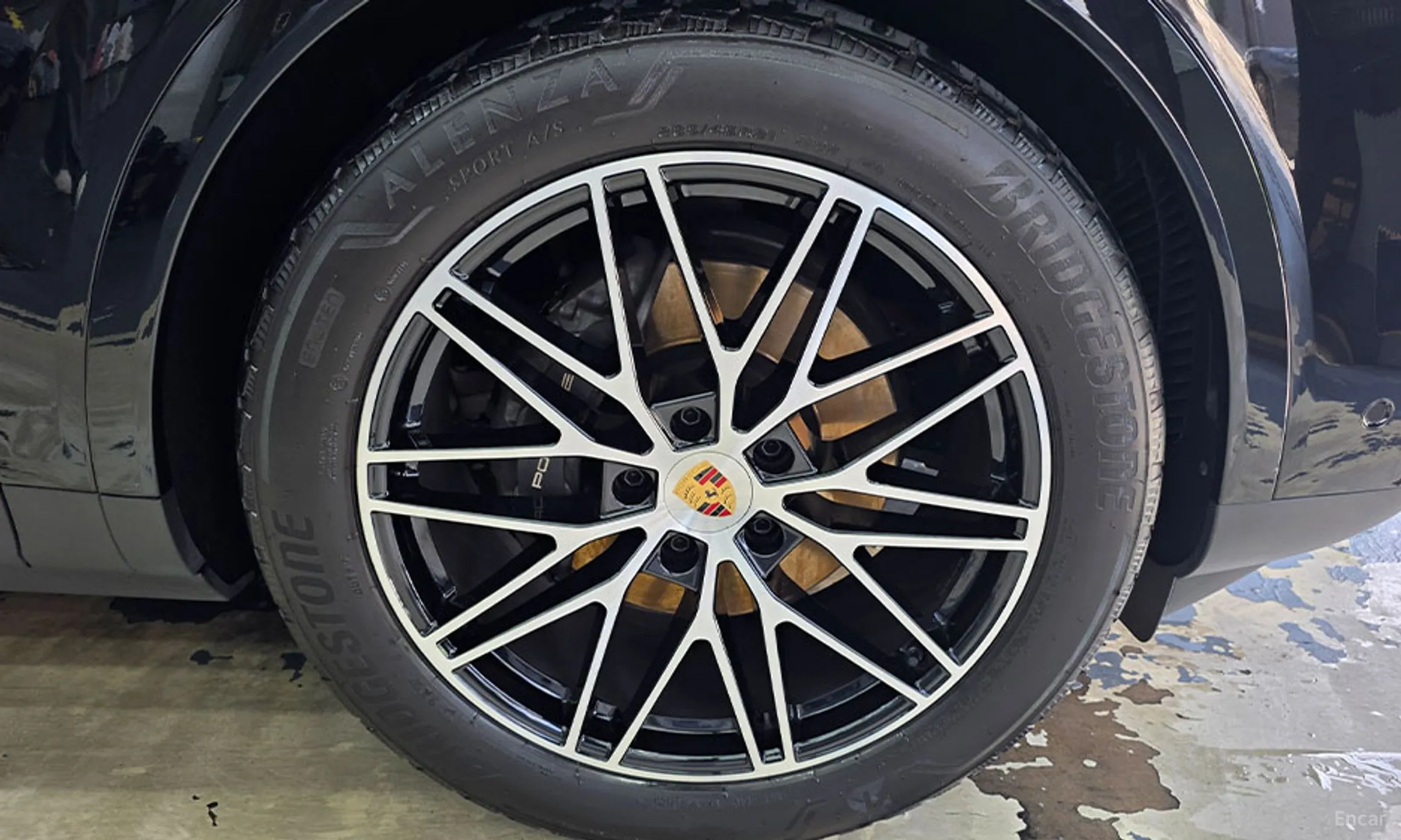 Porsche Cayenne (PO536) превью 18