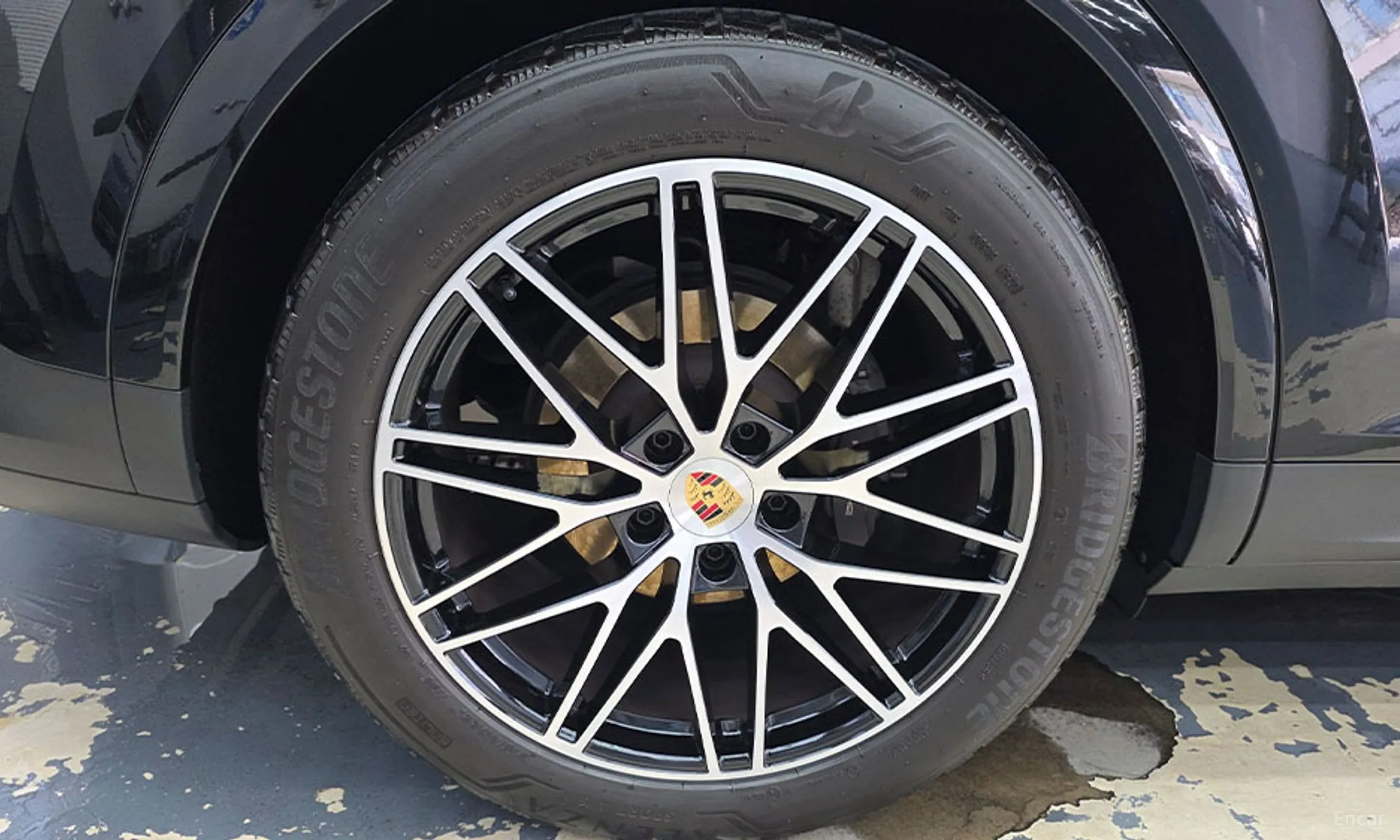 Porsche Cayenne (PO536) превью 19